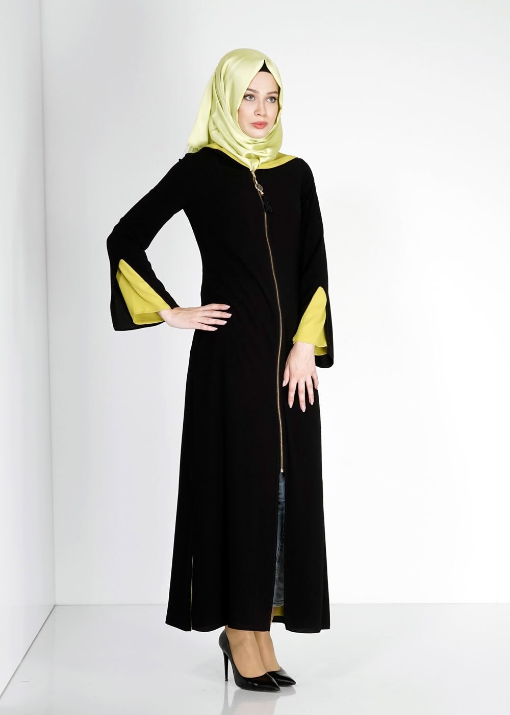 Tesettür giyim SİYAH KAPÜŞONLU İSPANYOL KOL ÇİFT TARAFLI PARDESÜ 1589