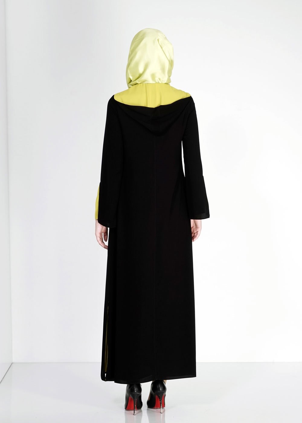 Tesettür giyim SİYAH KAPÜŞONLU İSPANYOL KOL ÇİFT TARAFLI PARDESÜ 1589
