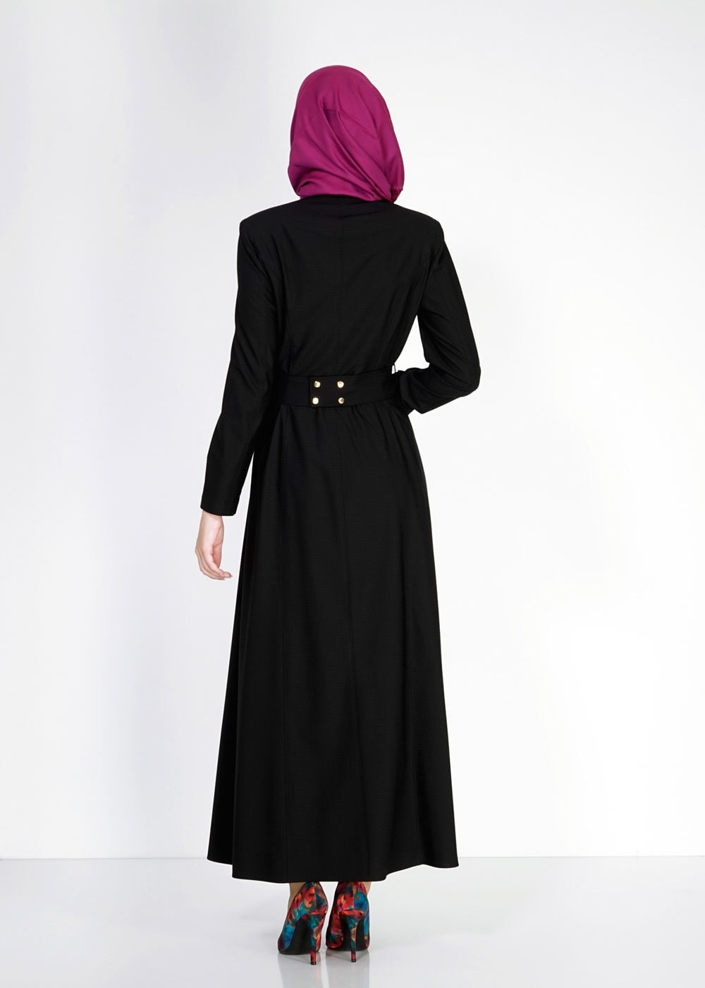Tesettür giyim SİYAH ZIMBA KEMER DETAYLI PARDESÜ 1508-2