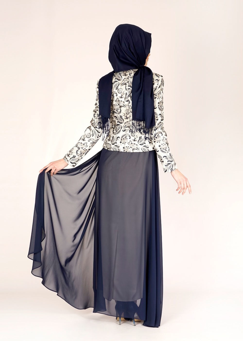 Tesettür giyim LACİVERT DESENLİ TÜL DETAYLI İKİLİ ELBİSELİ TAKIM 3095