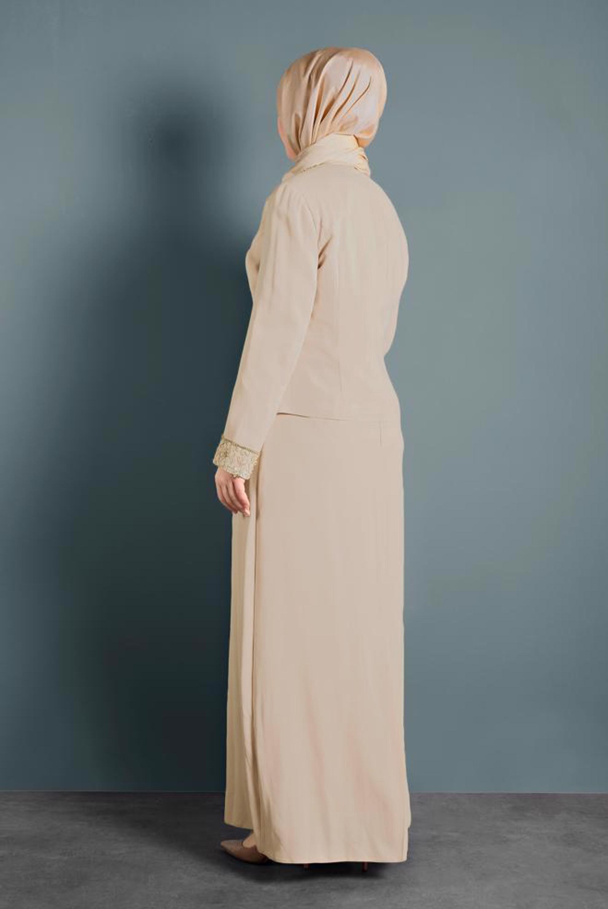 Tesettür giyim BEJ GÜPÜRLÜ 2&prime;Lİ ELBİSELİ TAKIM 3111