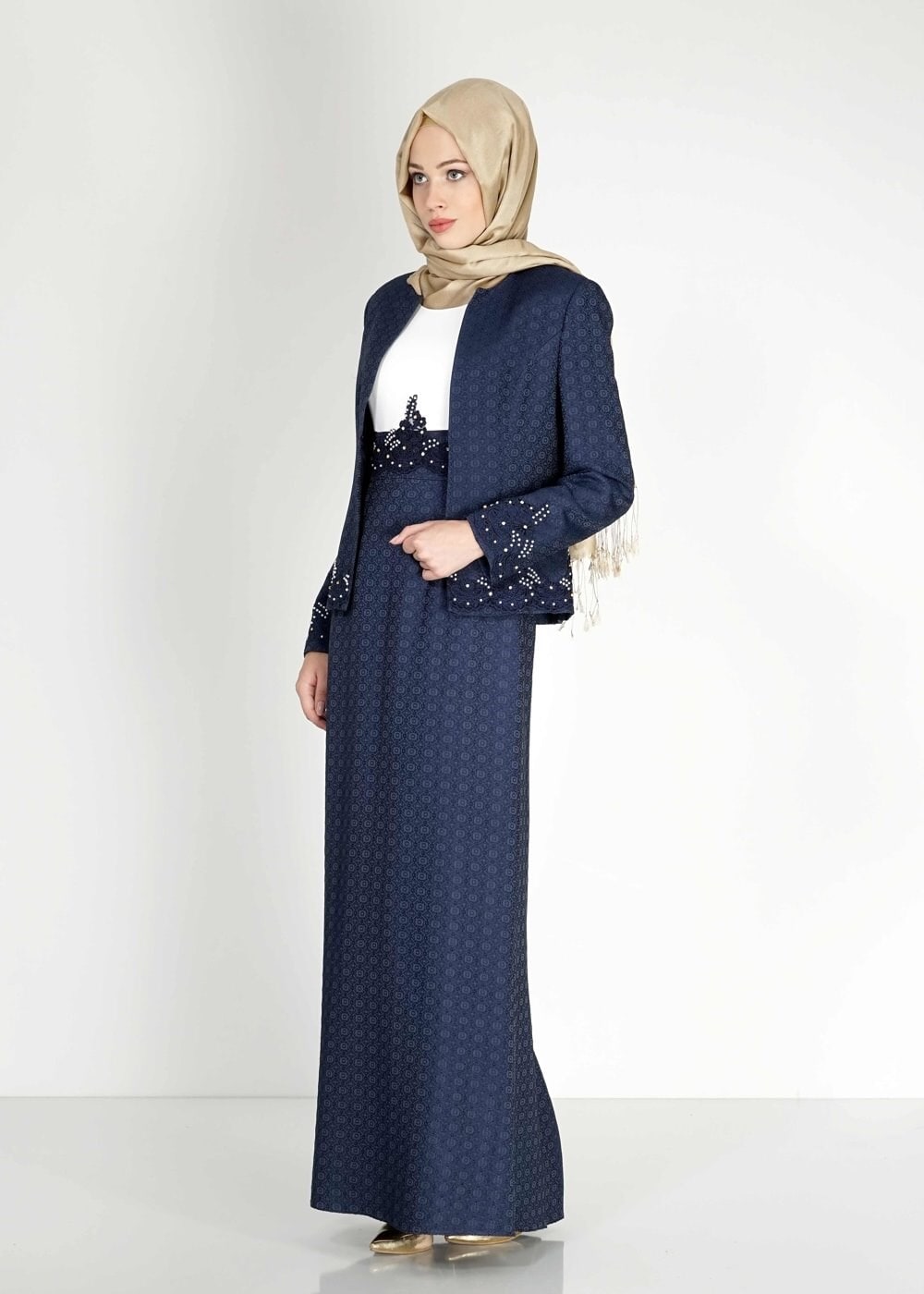 Tesettür giyim LACİVERT NAKIŞ DETAYLI JAKAR İKİLİ ELBİSELİ TAKIM 3121