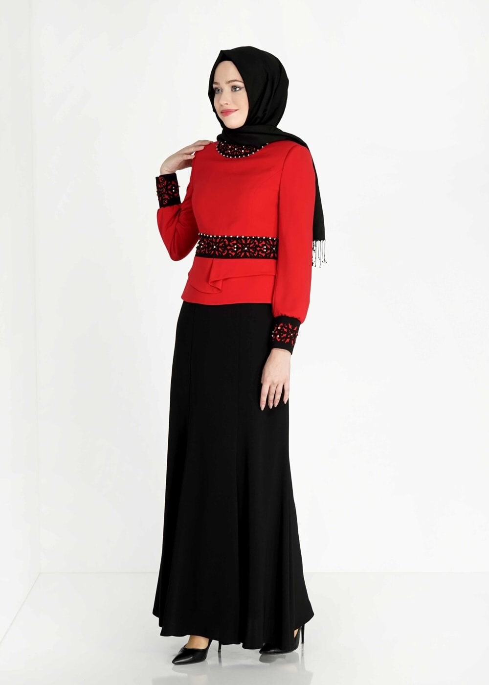 Tesettür giyim KIRMIZI BONCUK DETAYLI ETEKLİ TAKIM 3138E