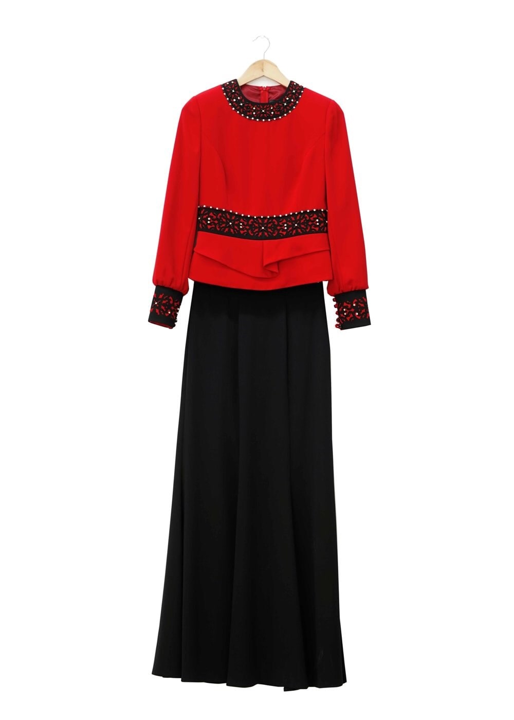 Tesettür giyim KIRMIZI BONCUK DETAYLI ETEKLİ TAKIM 3138E