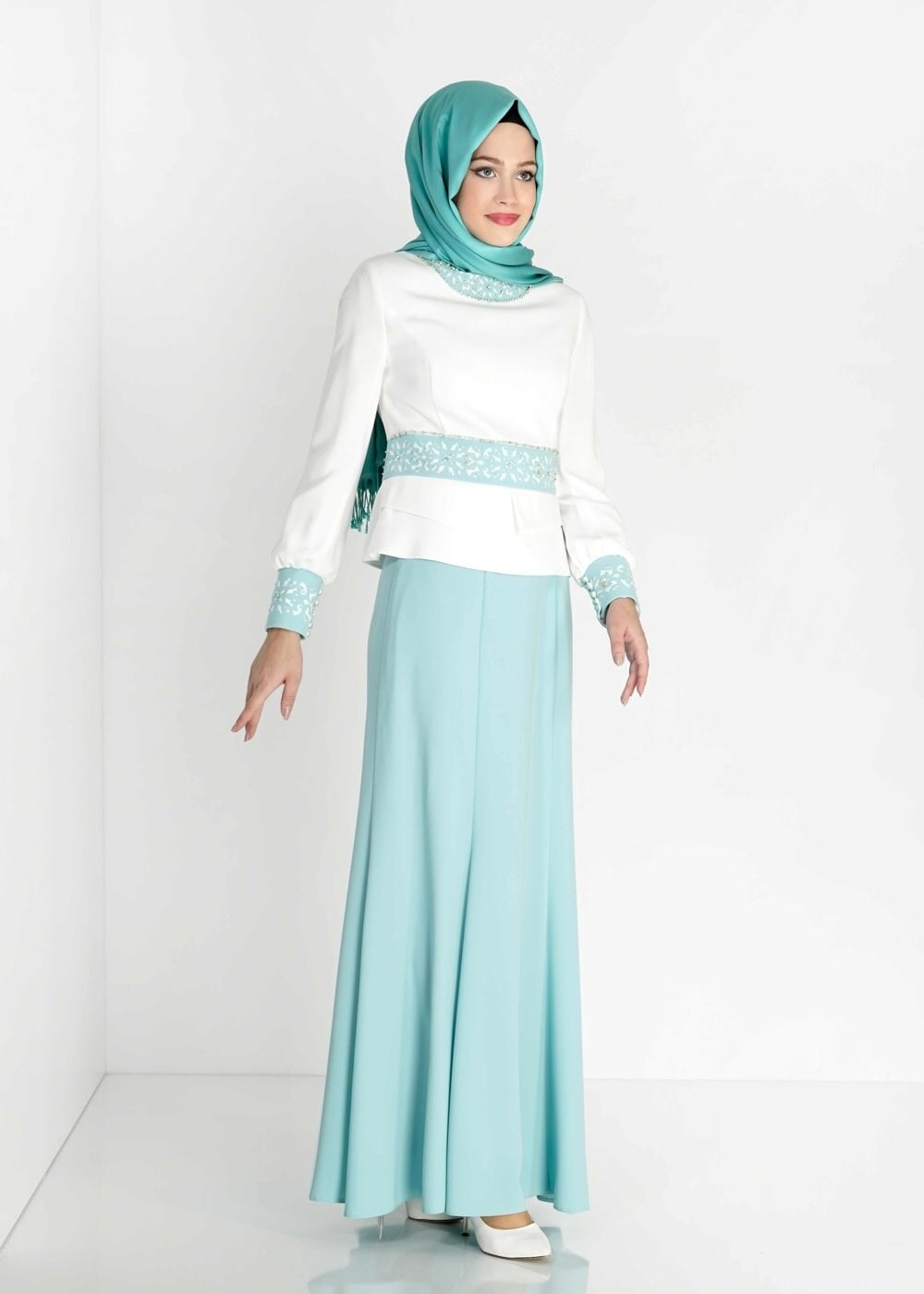 Hijab clothing BEIGE BEADED SKIRTED SUIT 3138E