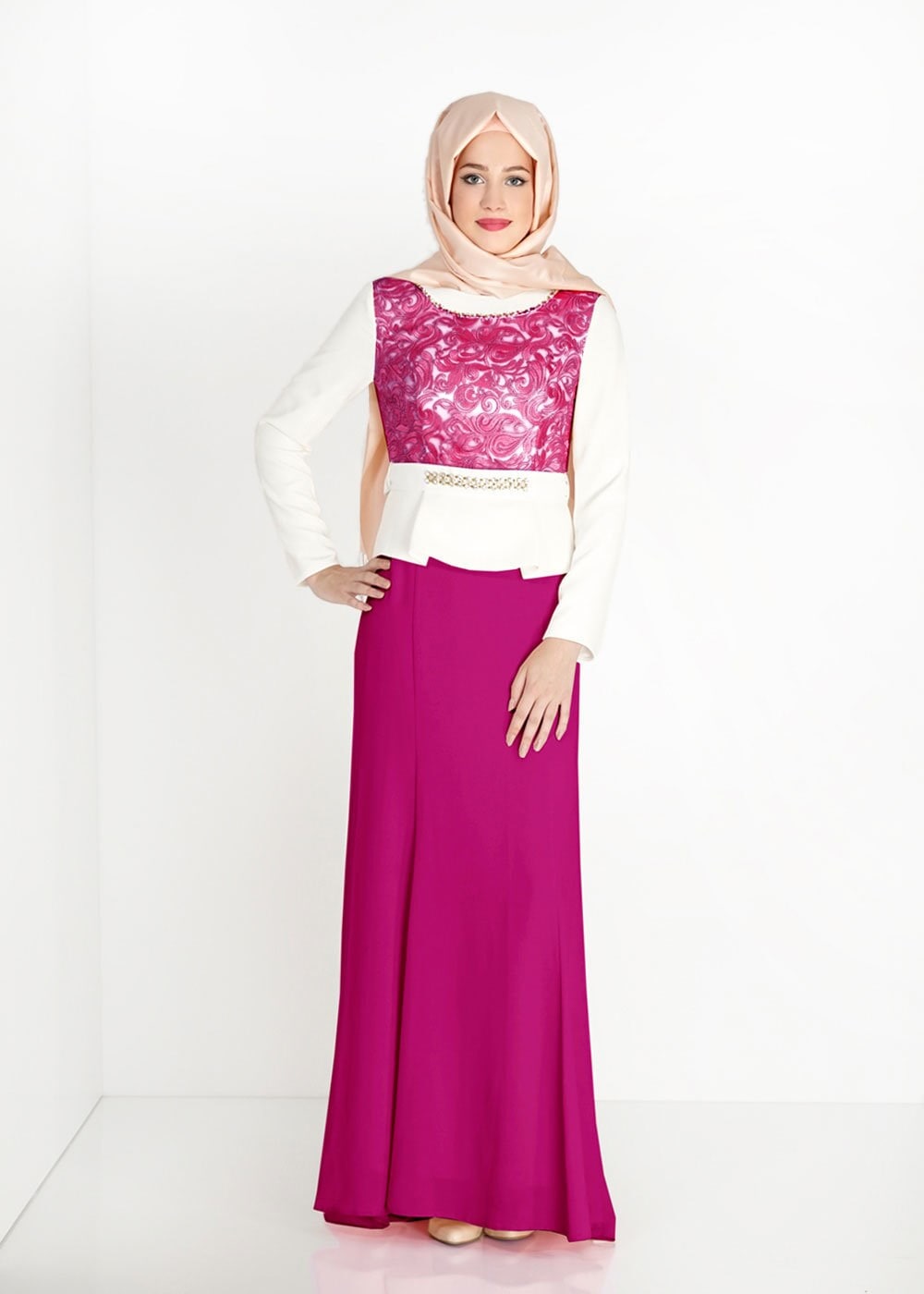 Hijab clothing FUCHSIA PATTERNED EVENING DRESS WITH GEM DETAIL 3140