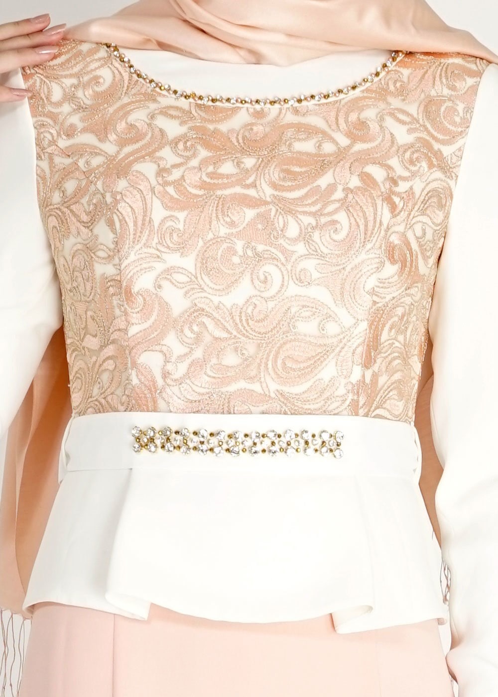 Tesettür giyim PUDRA DESENLİ TAŞ DETAYLI ABİYE ELBİSE 3140