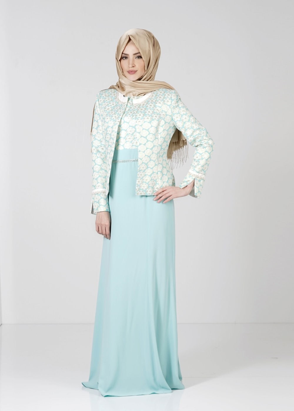 Tesettür giyim MAVİ ÇİÇEK DESENLİ İKİLİ ELBİSELİ TAKIM 3143