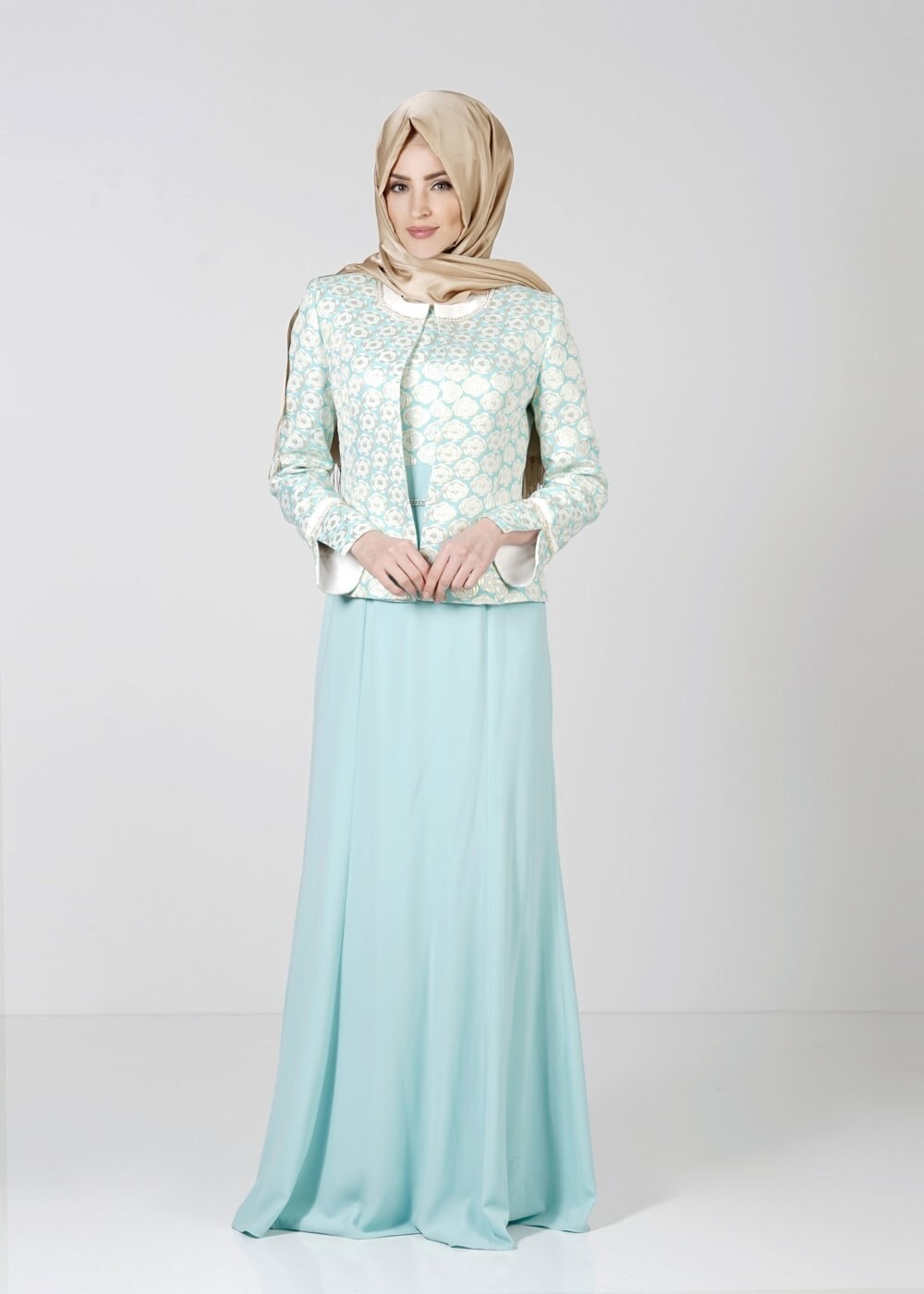 Tesettür giyim MAVİ ÇİÇEK DESENLİ İKİLİ ELBİSELİ TAKIM 3143