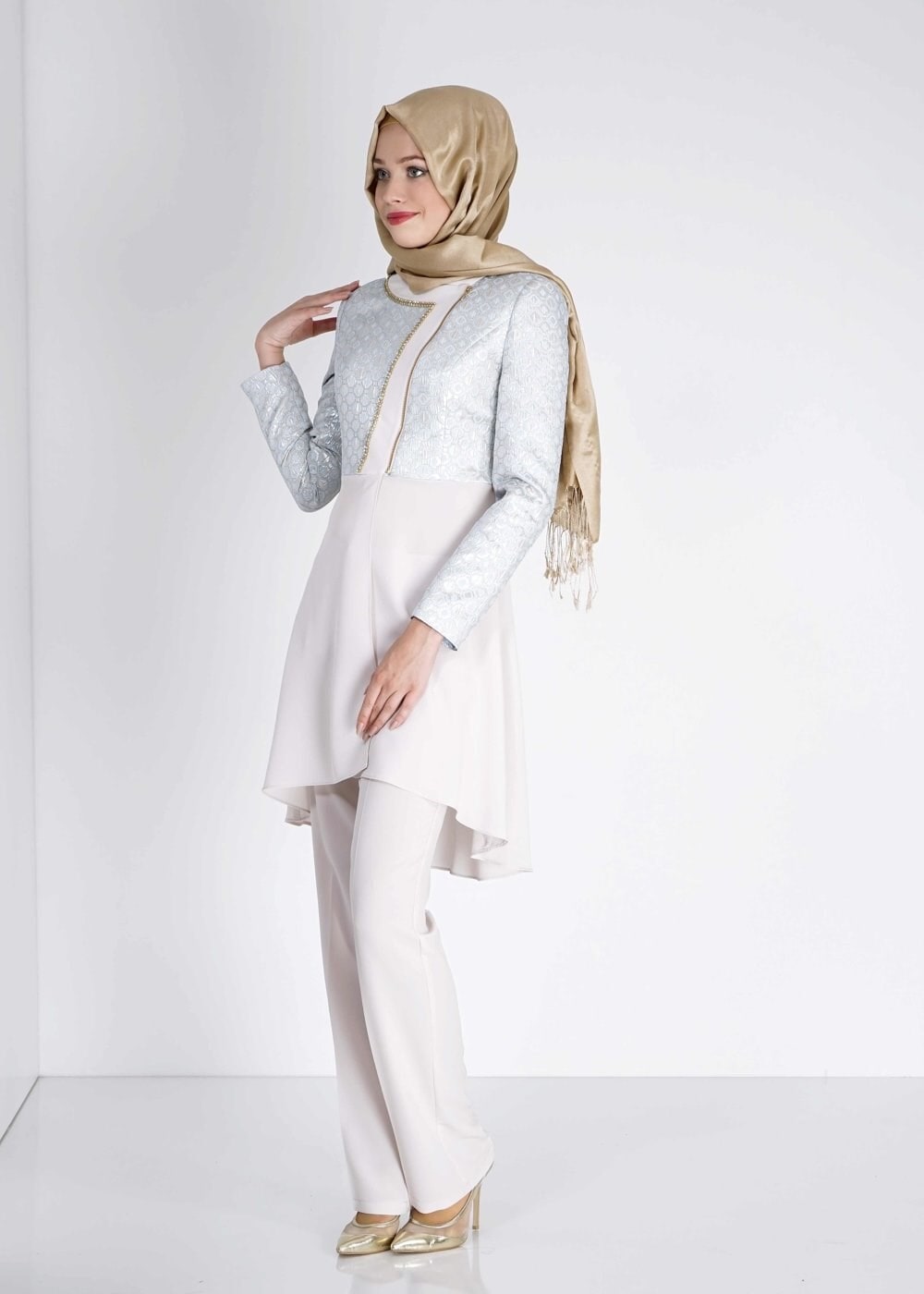 Tesettür giyim MAVİ DESENLİ TAŞ DETAYLI İKİLİ PANTOLONLU TAKIM 3136