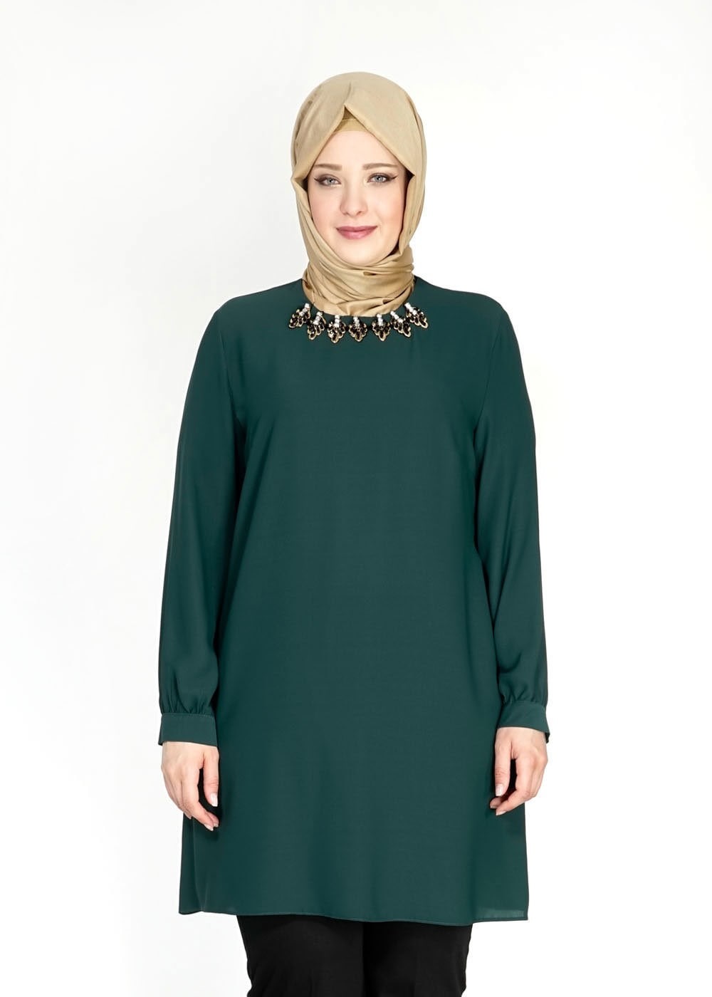 Tesettür giyim YEŞİL TAŞ İŞLEME DETAYLI TUNİK 2477