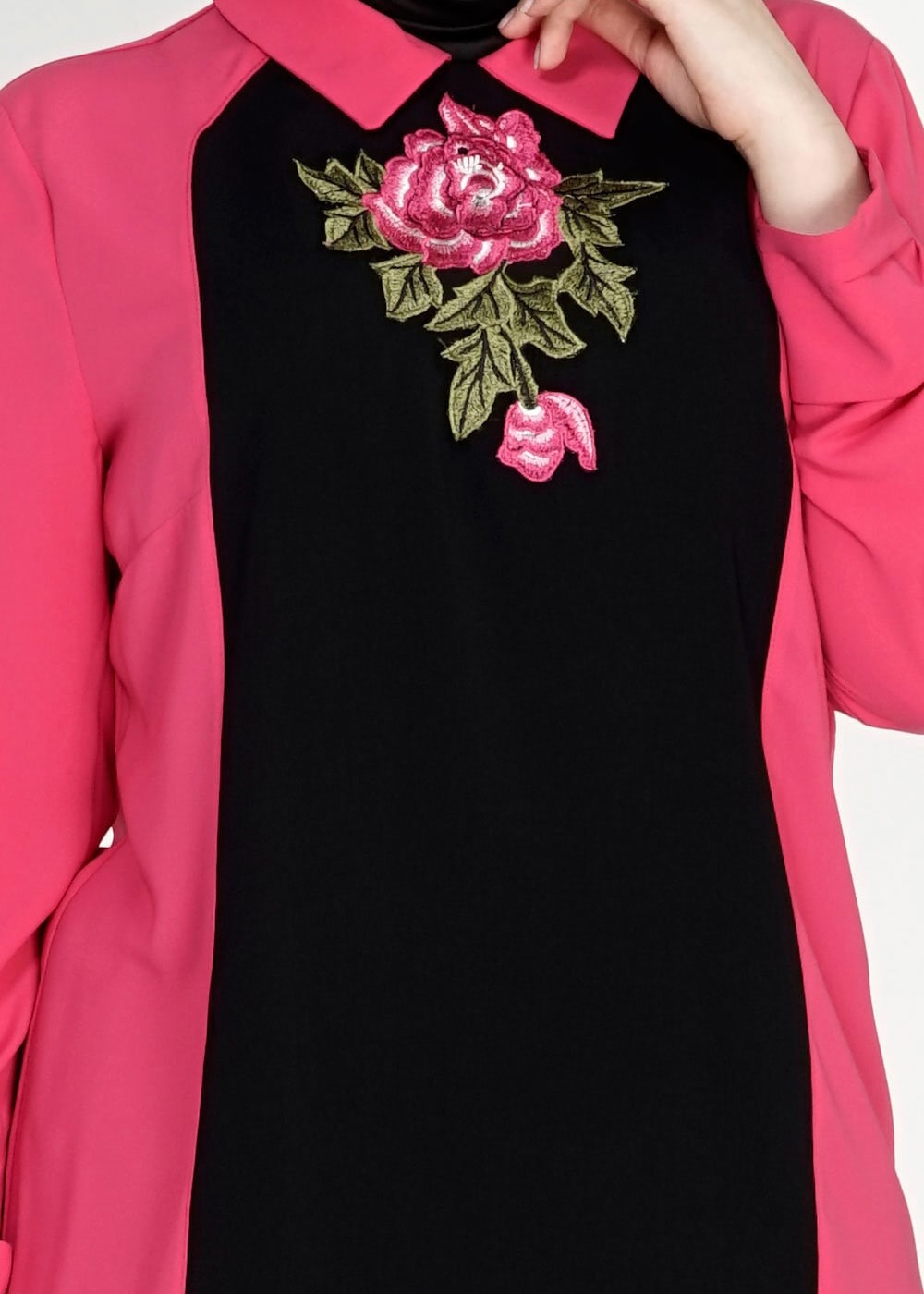 Tesettür giyim FUŞYA ÇİÇEK NAKIŞLI TUNİK 2486