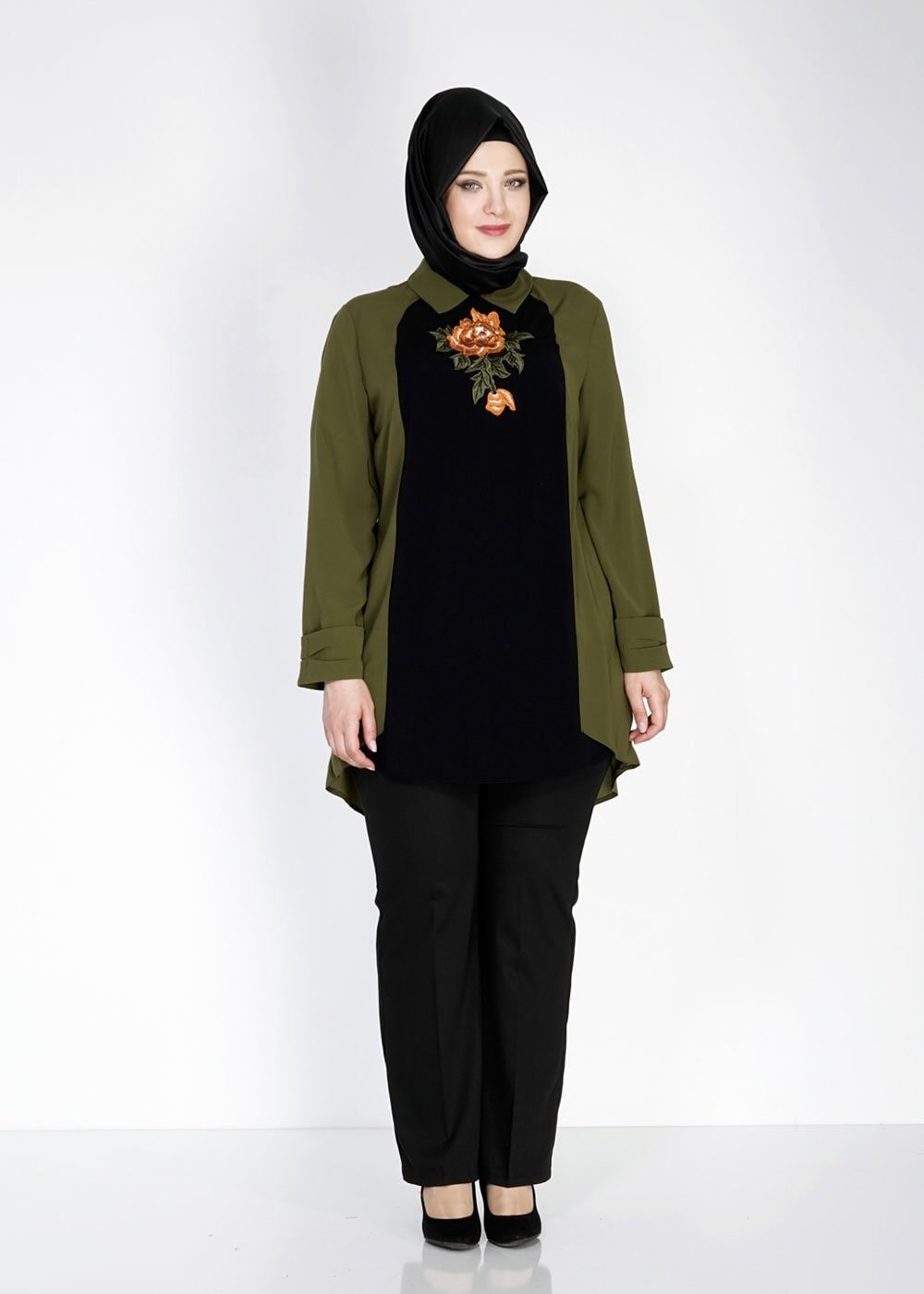 Tesettür giyim HAKİ ÇİÇEK NAKIŞLI TUNİK 2486