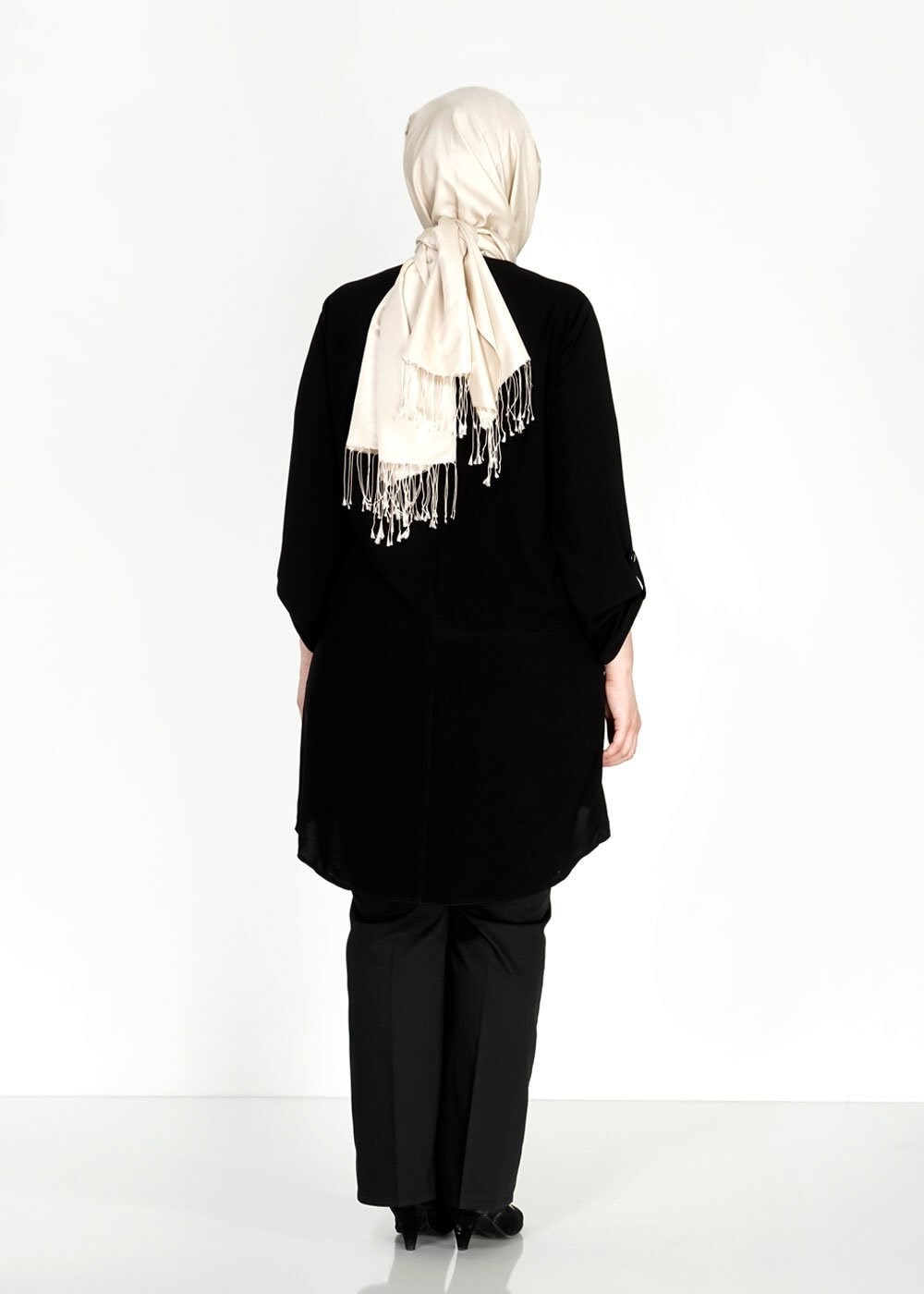 Tesettür giyim SİYAH CEP DETAYLI TUNİK 2488