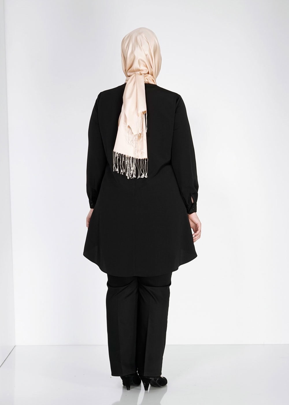 Tesettür giyim SİYAH EKOSE DESENLİ TUNİK 2495 