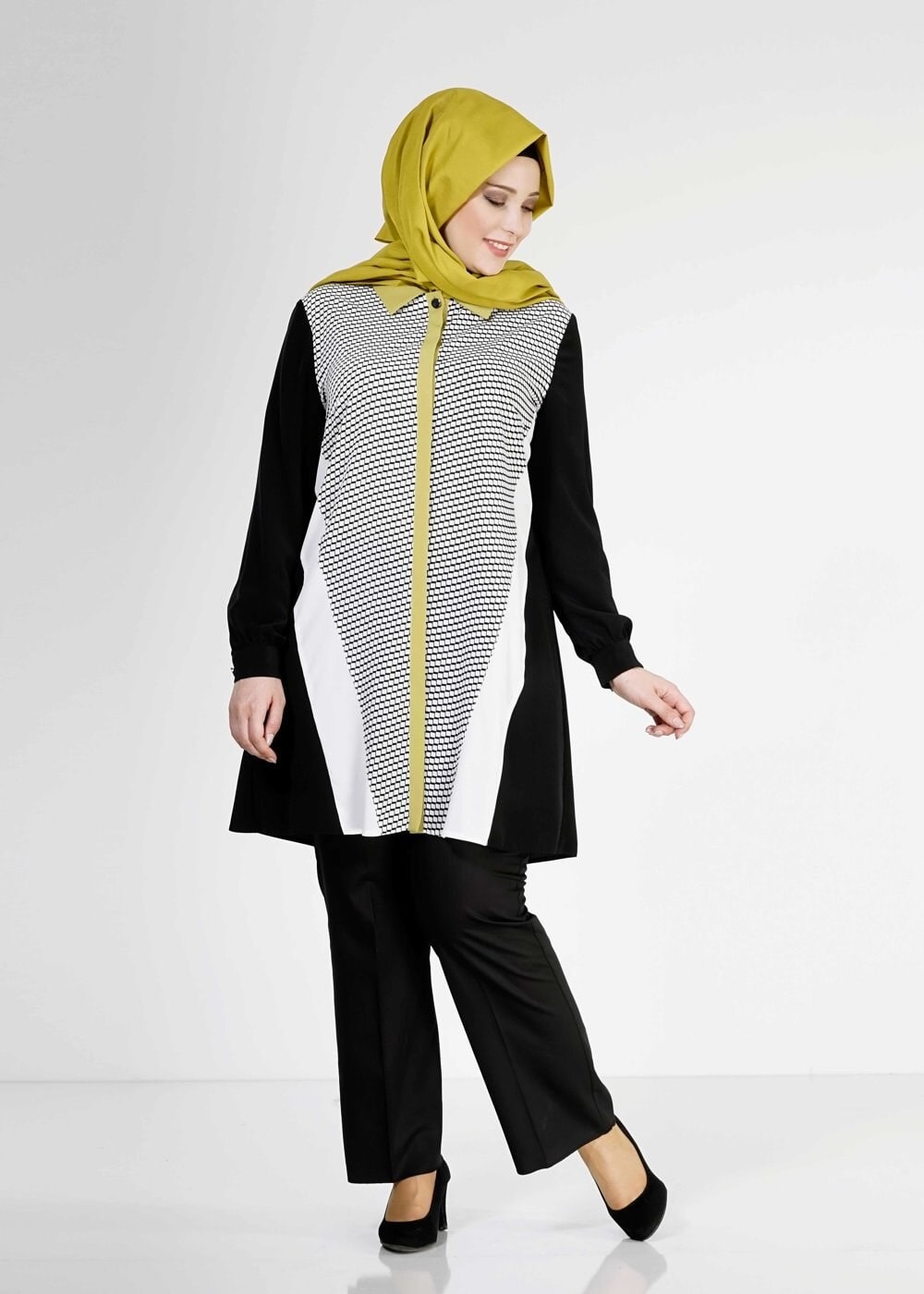 Tesettür giyim SİYAH ÇOK RENKLİ TUNİK 2511 