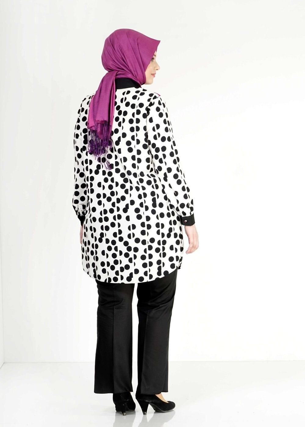 Tesettür giyim SİYAH DESENLİ TUNİK 2522