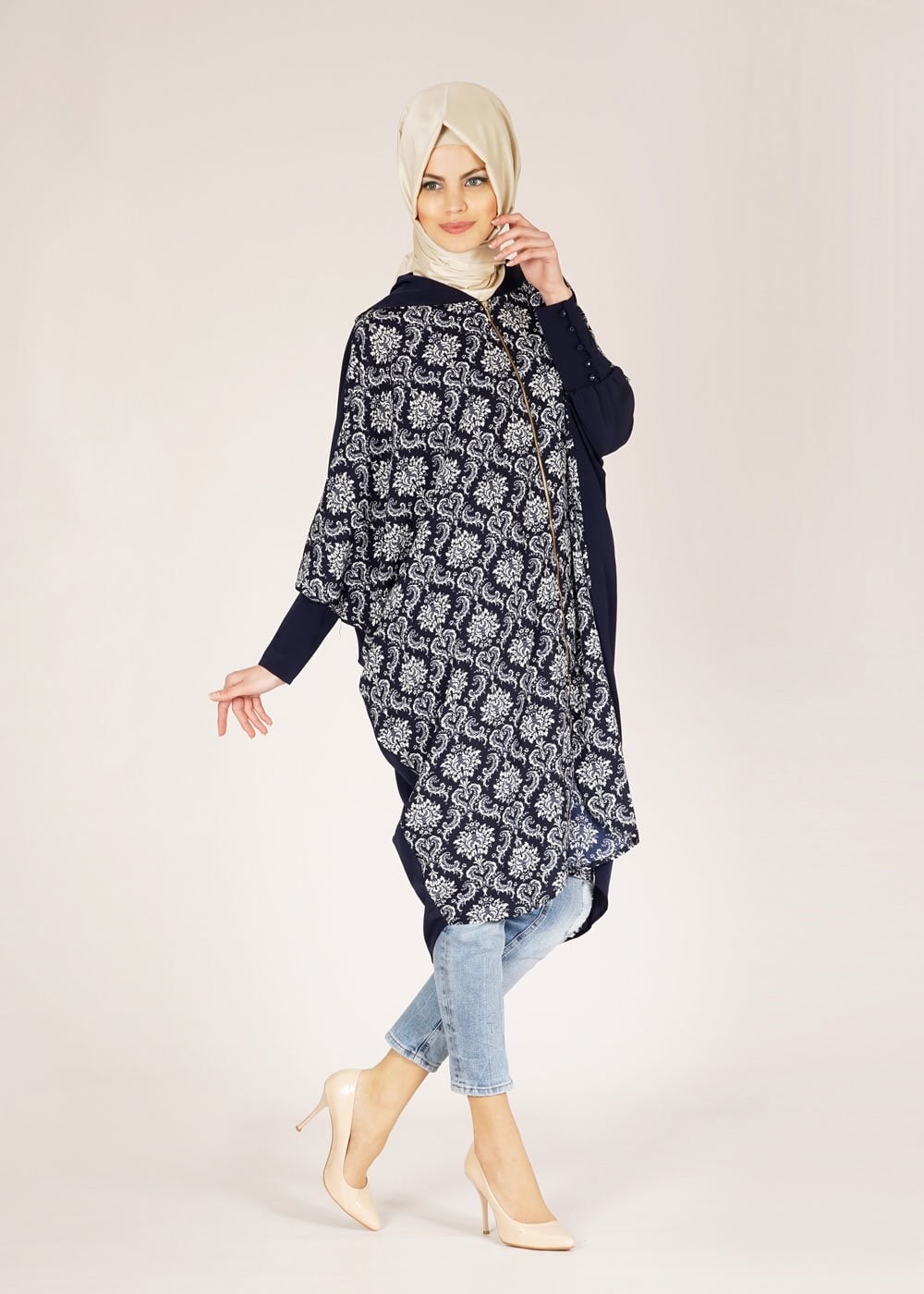 Tesettür giyim LACİVERT  DESENLİ KAPÜŞONLU TUNİK 4493