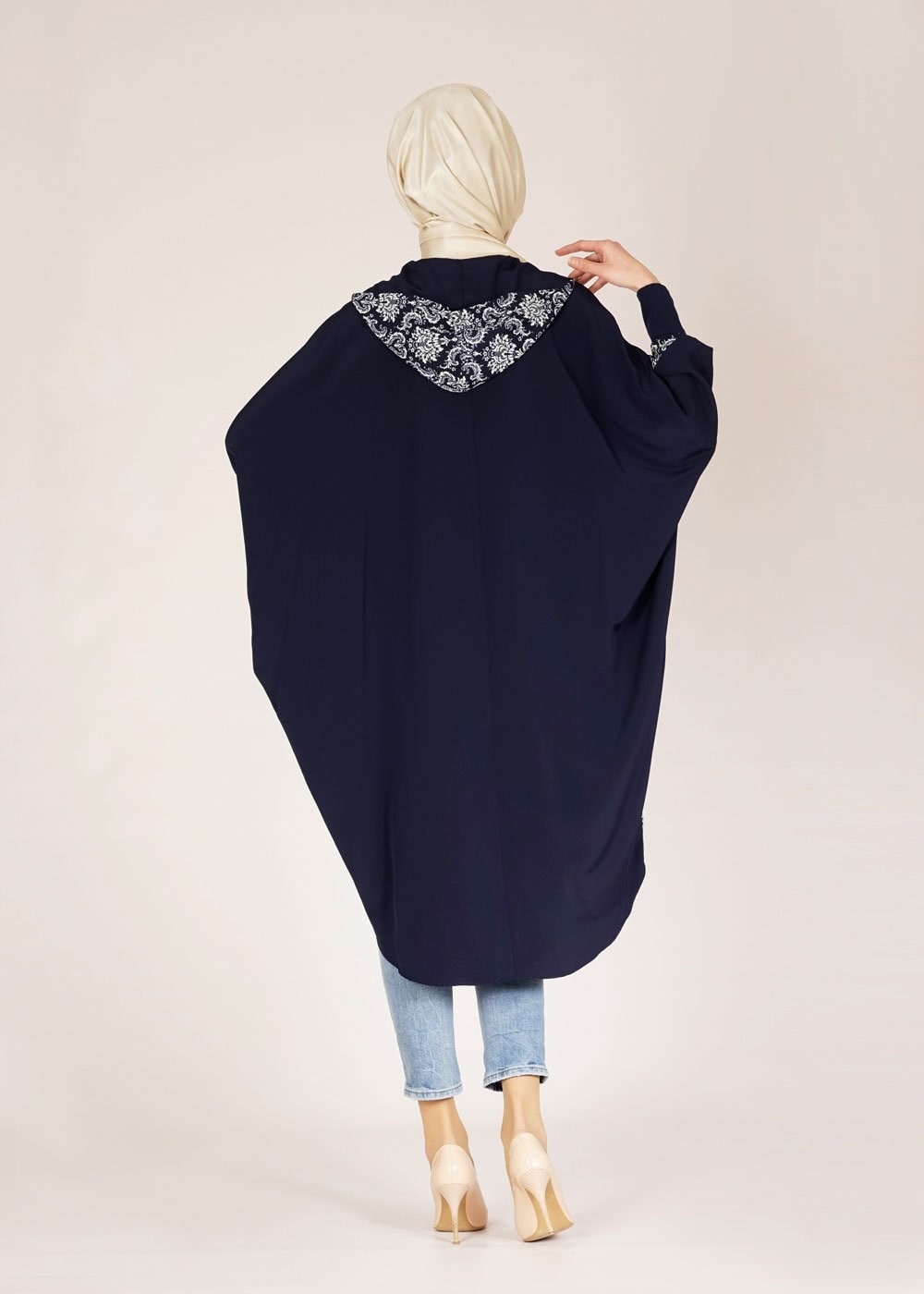 Tesettür giyim LACİVERT  DESENLİ KAPÜŞONLU TUNİK 4493