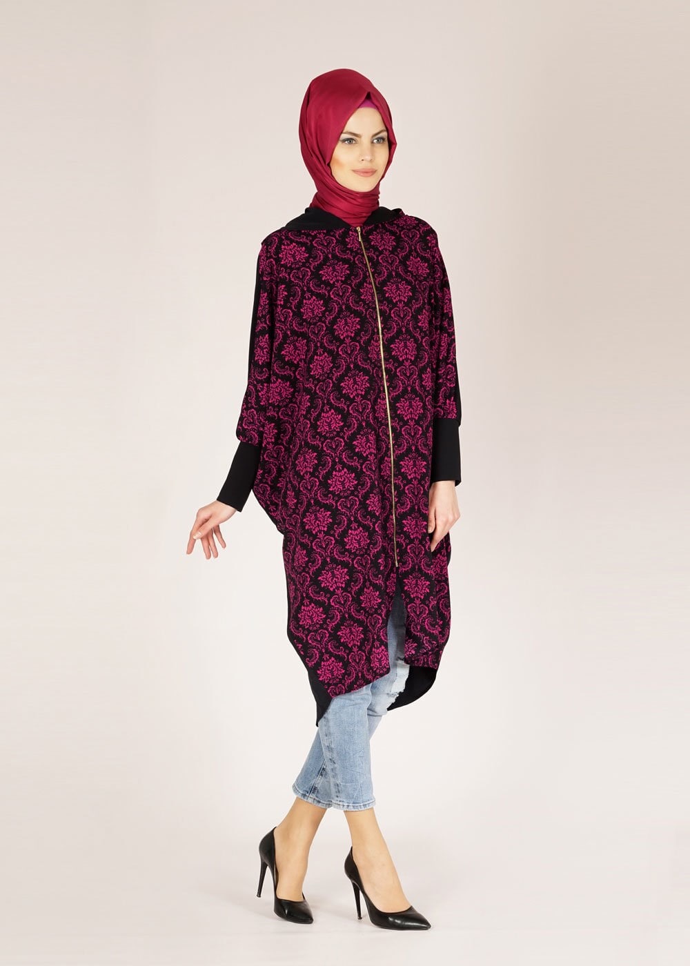 Tesettür giyim SİYAH  DESENLİ KAPÜŞONLU TUNİK 4493