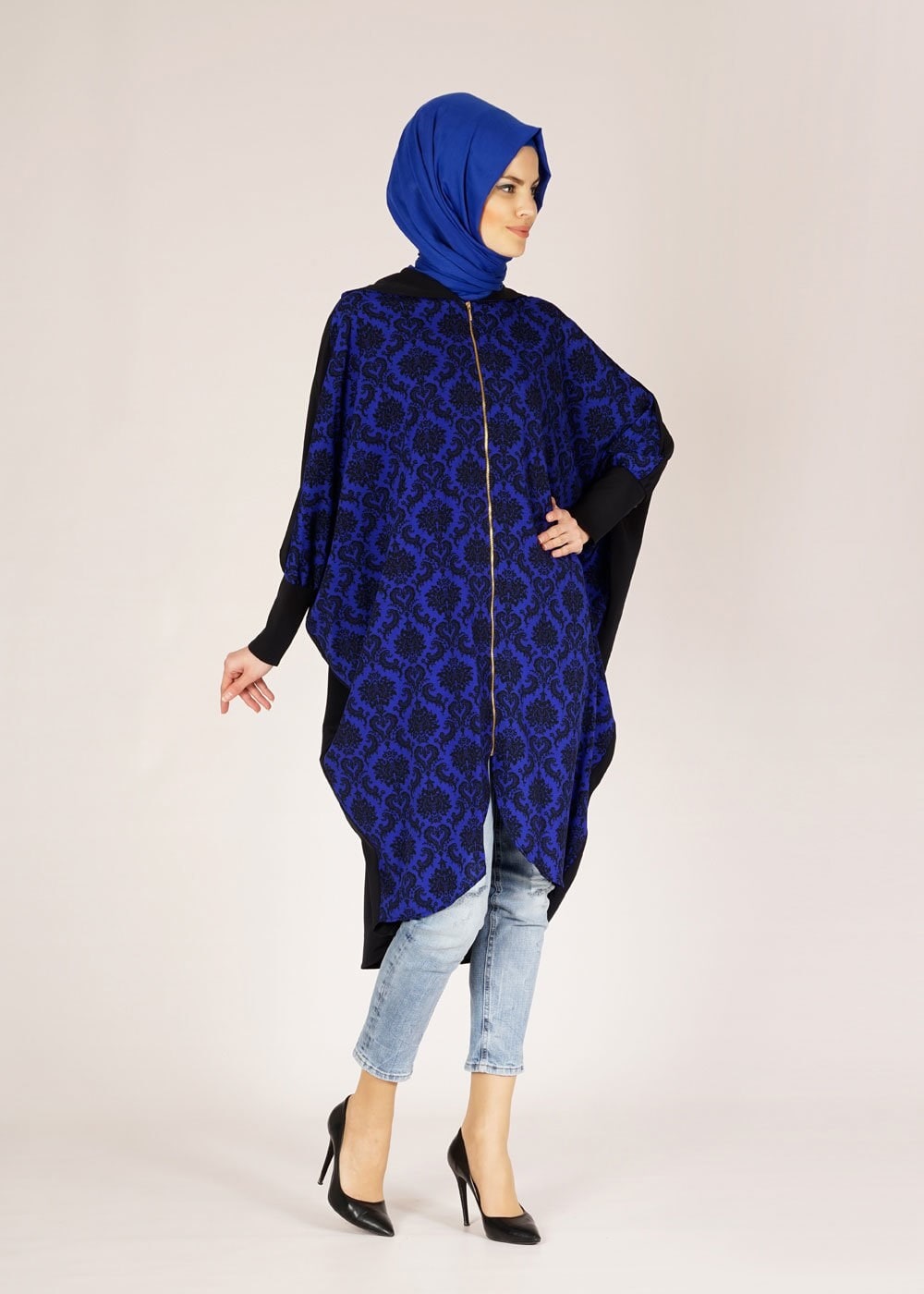 Tesettür giyim LACİVERT  DESENLİ KAPÜŞONLU TUNİK 4493