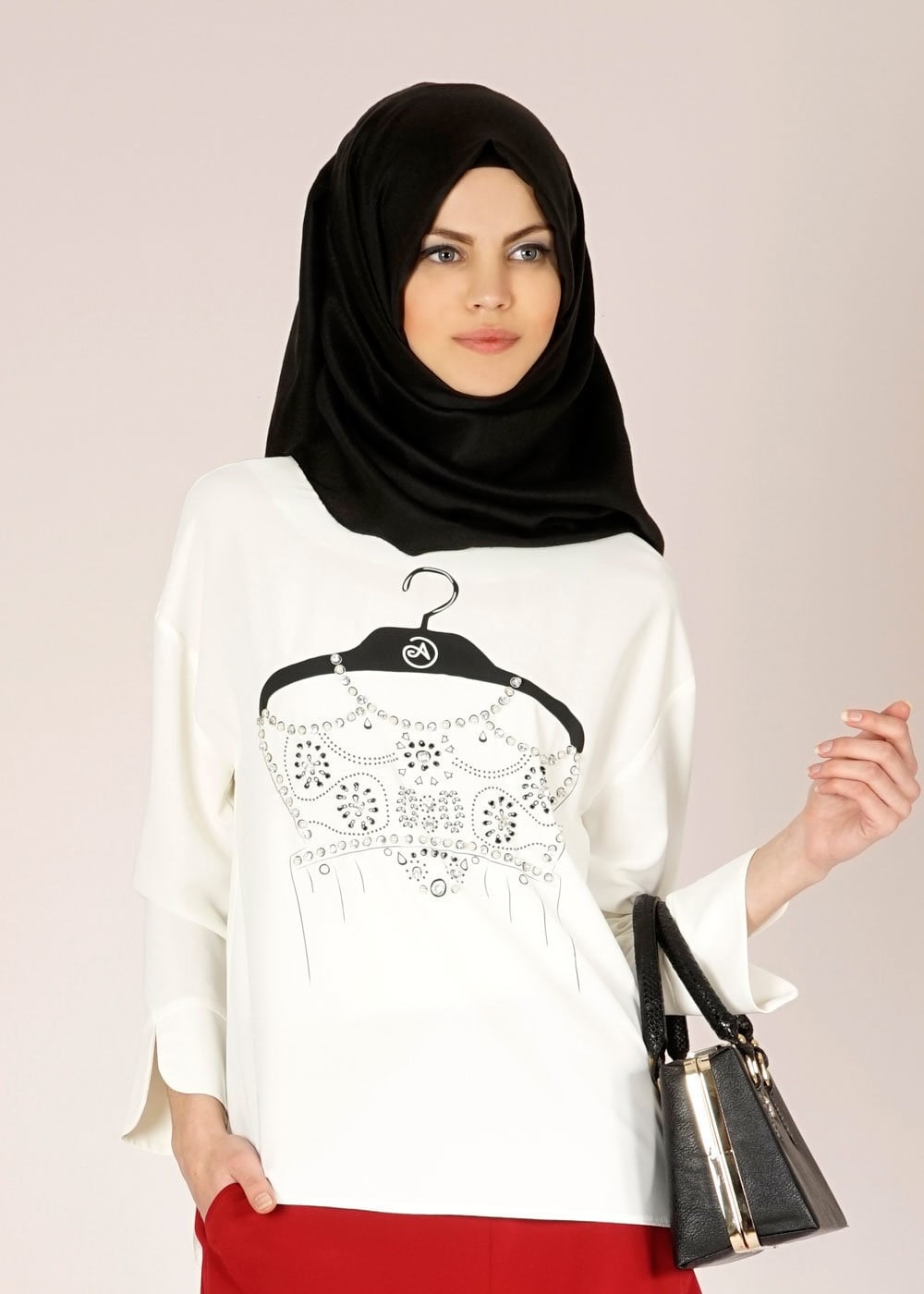 Tesettür giyim BEYAZ BASKI DETAYLI TUNİK 4592
