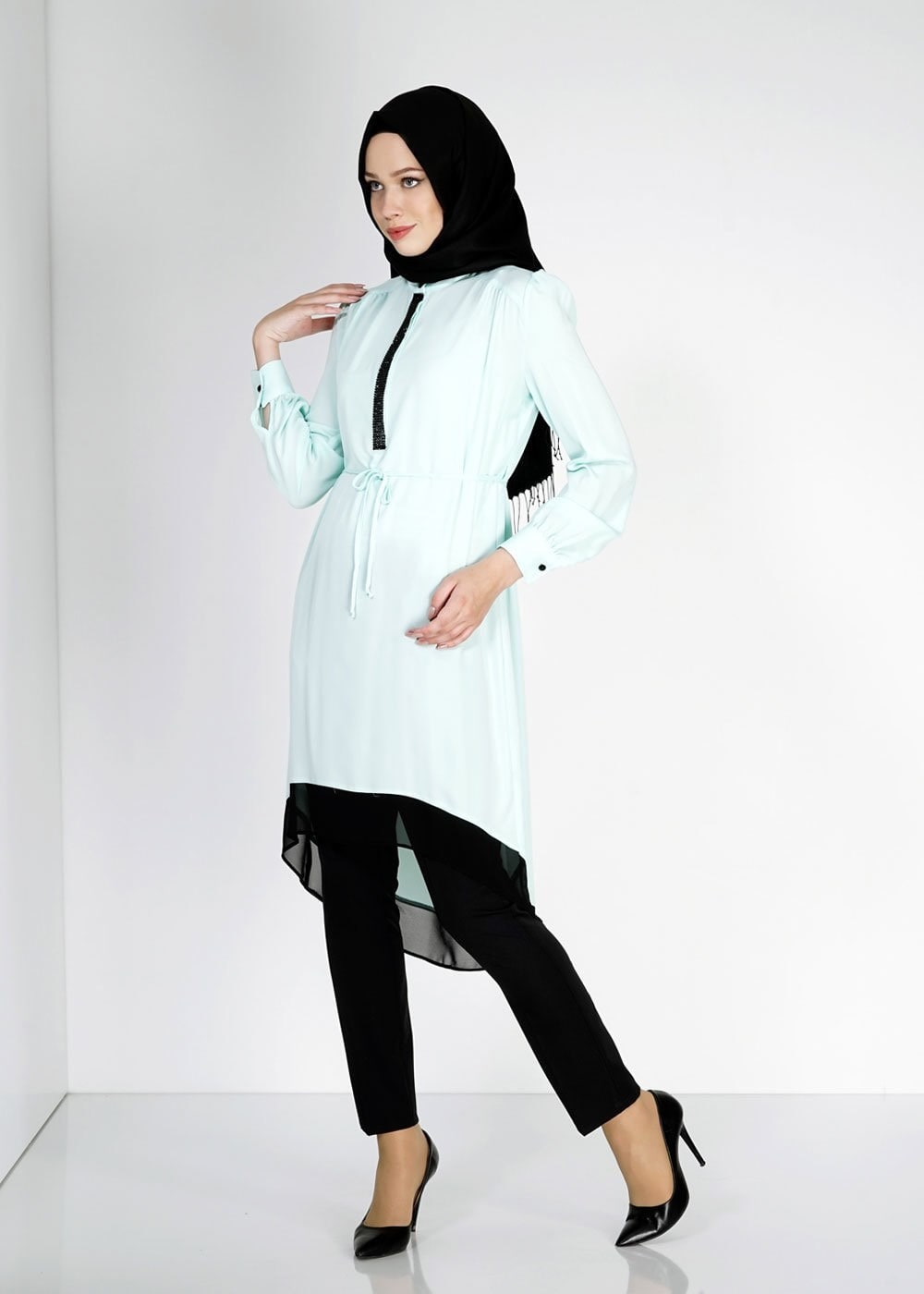 Tesettür giyim YEŞİL TAŞ DETAYLI ASİMETRİK KESİM TUNİK 4606