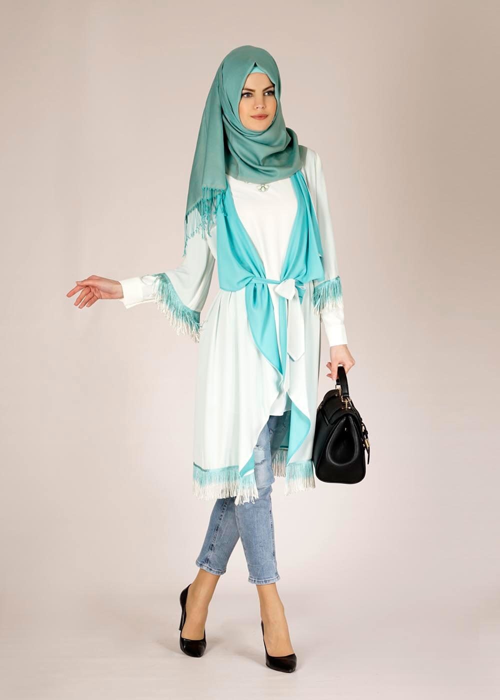 Tesettür giyim BEYAZ PÜSKÜL DETAYLI TUNİK 4612