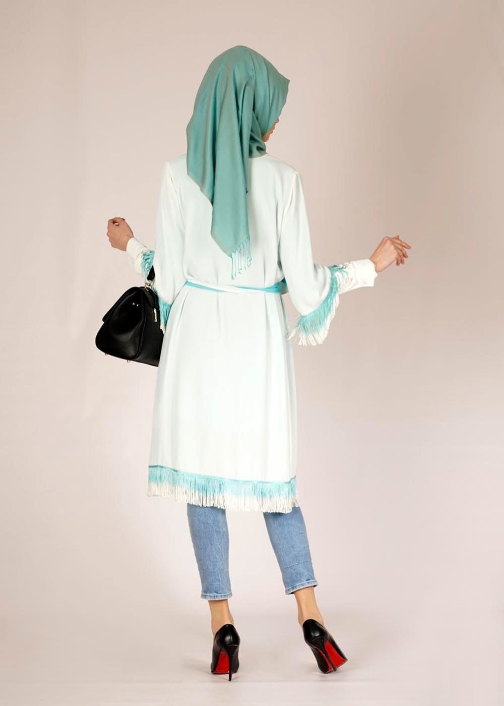 Tesettür giyim BEYAZ PÜSKÜL DETAYLI TUNİK 4612