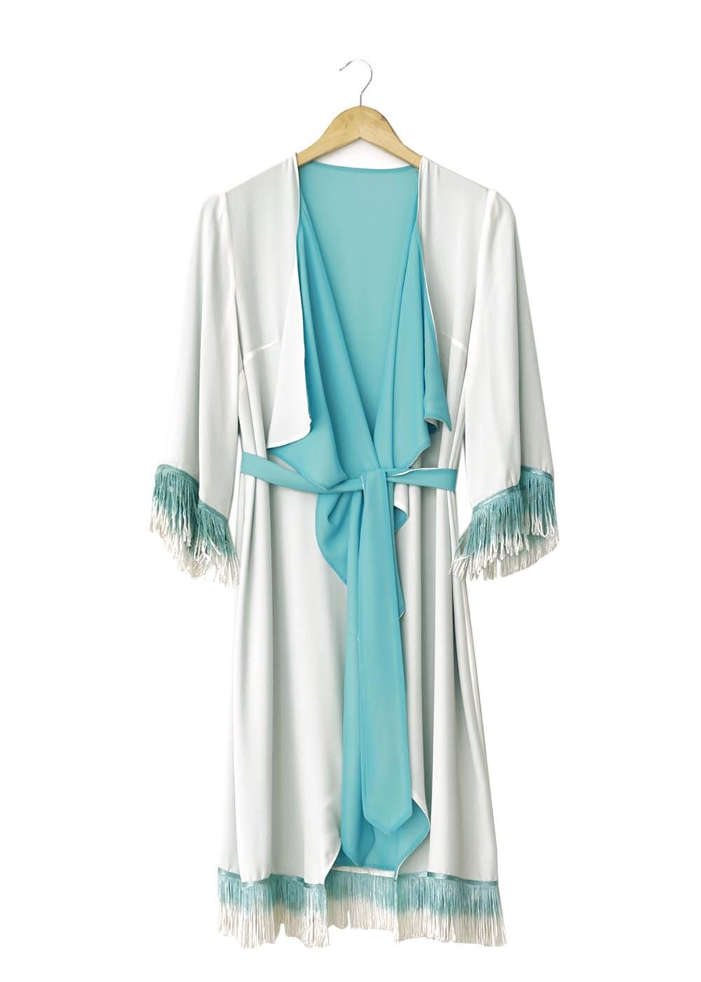 Tesettür giyim BEYAZ PÜSKÜL DETAYLI TUNİK 4612