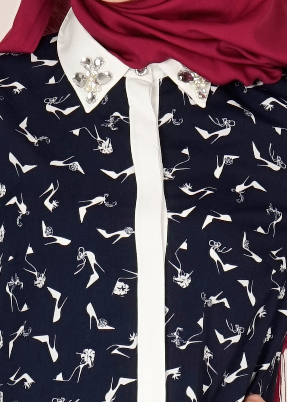 Tesettür giyim LACİVERT DESENLİ TAŞ DETAYLI TUNİK 4618