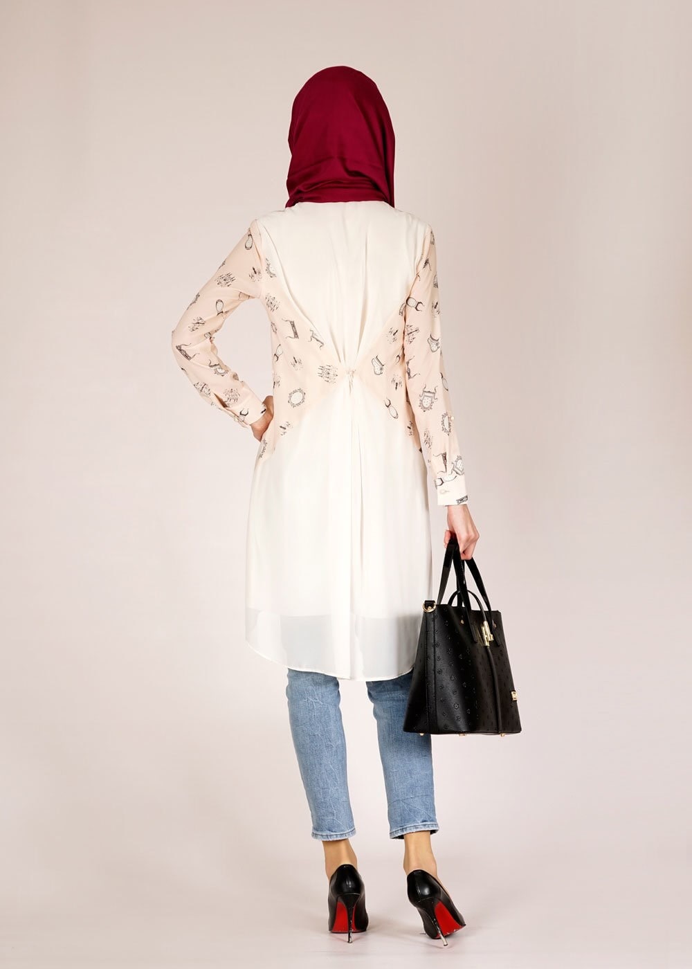 Tesettür giyim PUDRA DESENLİ ARKASI TÜL DETAYLI TUNİK 4624