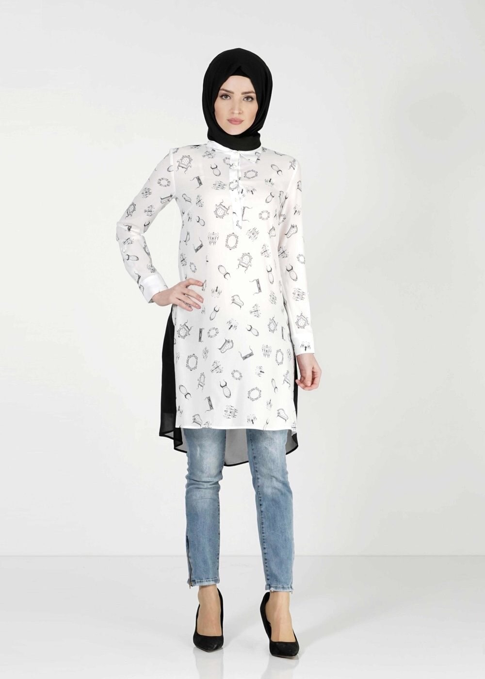 Tesettür giyim BEYAZ DESENLİ ARKASI TÜL DETAYLI TUNİK 4624