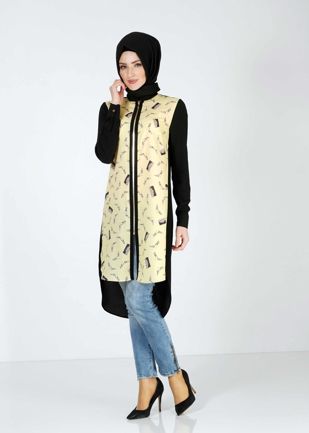 Tesettür giyim SİYAH ASİMETRİK KESİM DESENLİ TUNİK 4646