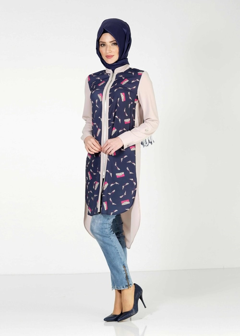 Tesettür giyim BEJ ASİMETRİK KESİM DESENLİ TUNİK 4646