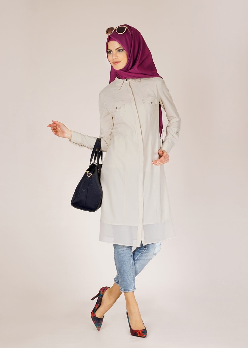 Tesettür giyim EKRU GÖMLEK YAKA TUNİK 4697 