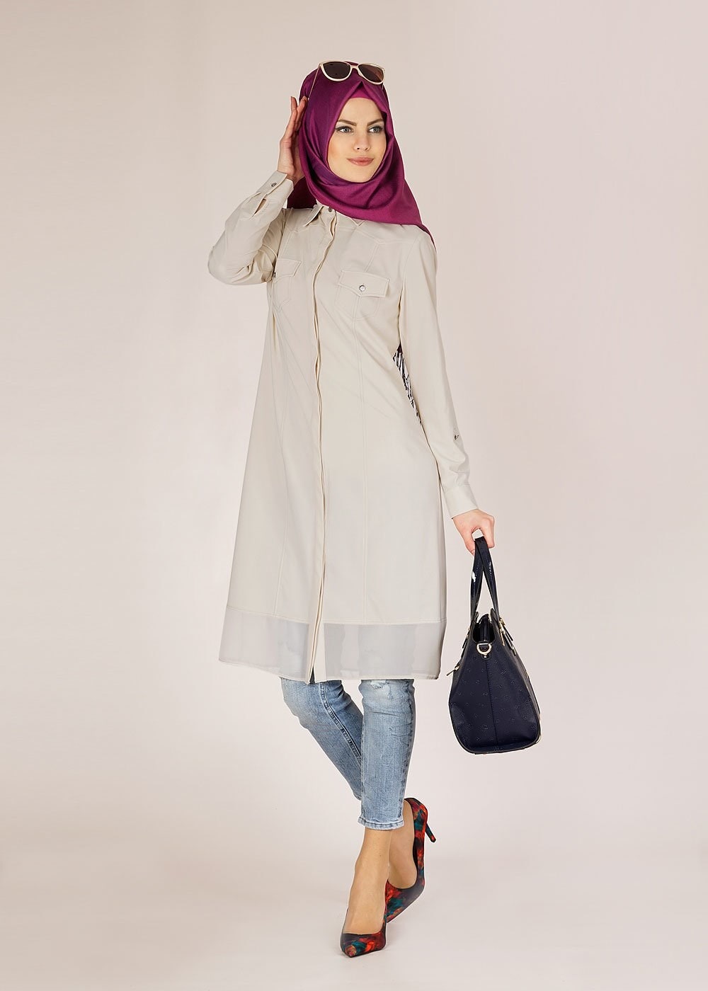 Tesettür giyim EKRU GÖMLEK YAKA TUNİK 4697 