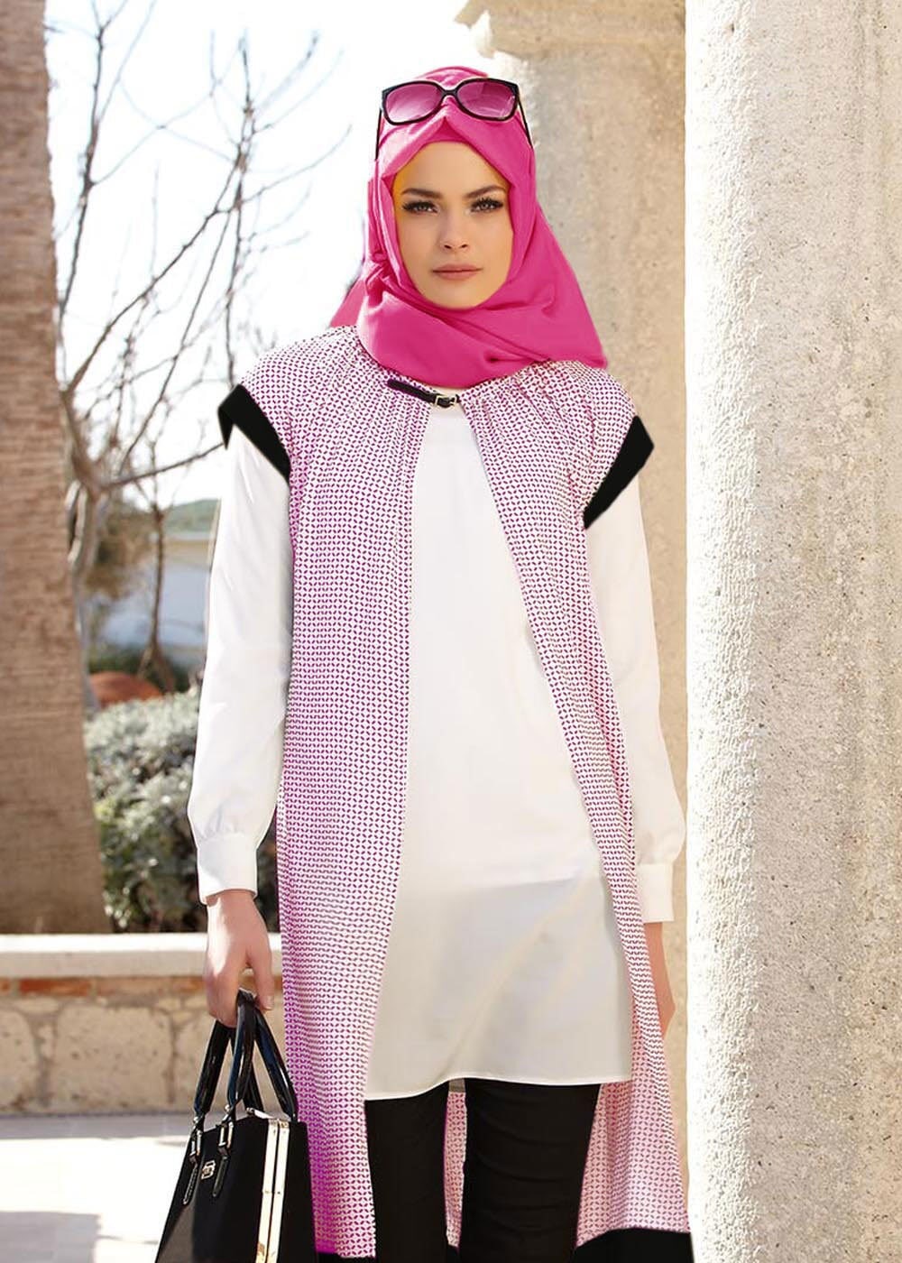 Tesettür giyim BEJ PÜSKÜL DETAYLI TUNİK 4710