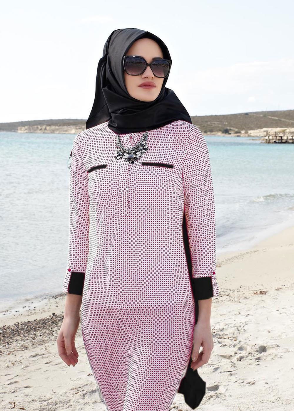 Tesettür giyim BEJ DESENLİ TUNİK 4712