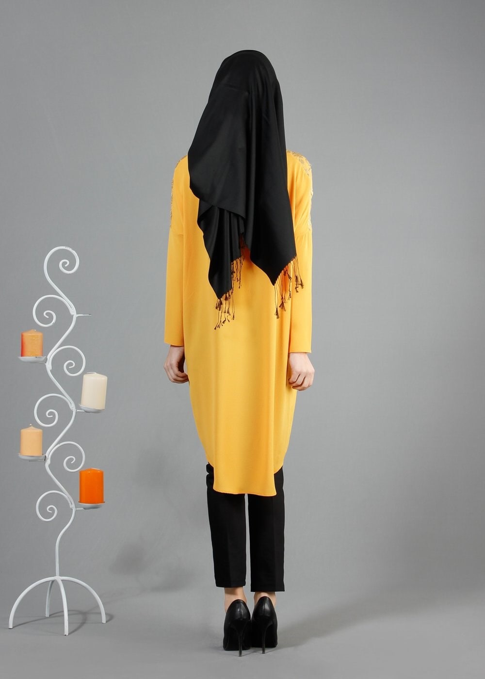 Tesettür giyim SARI DESENLİ ASİMETRİK KESİM TUNİK 4722