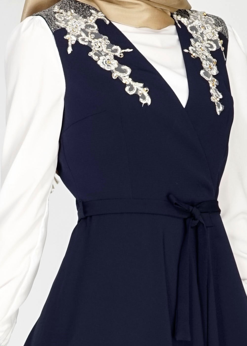 Tesettür giyim LACİVERT İŞLEMELİ VOLANLI İKİLİ TUNİK 4723