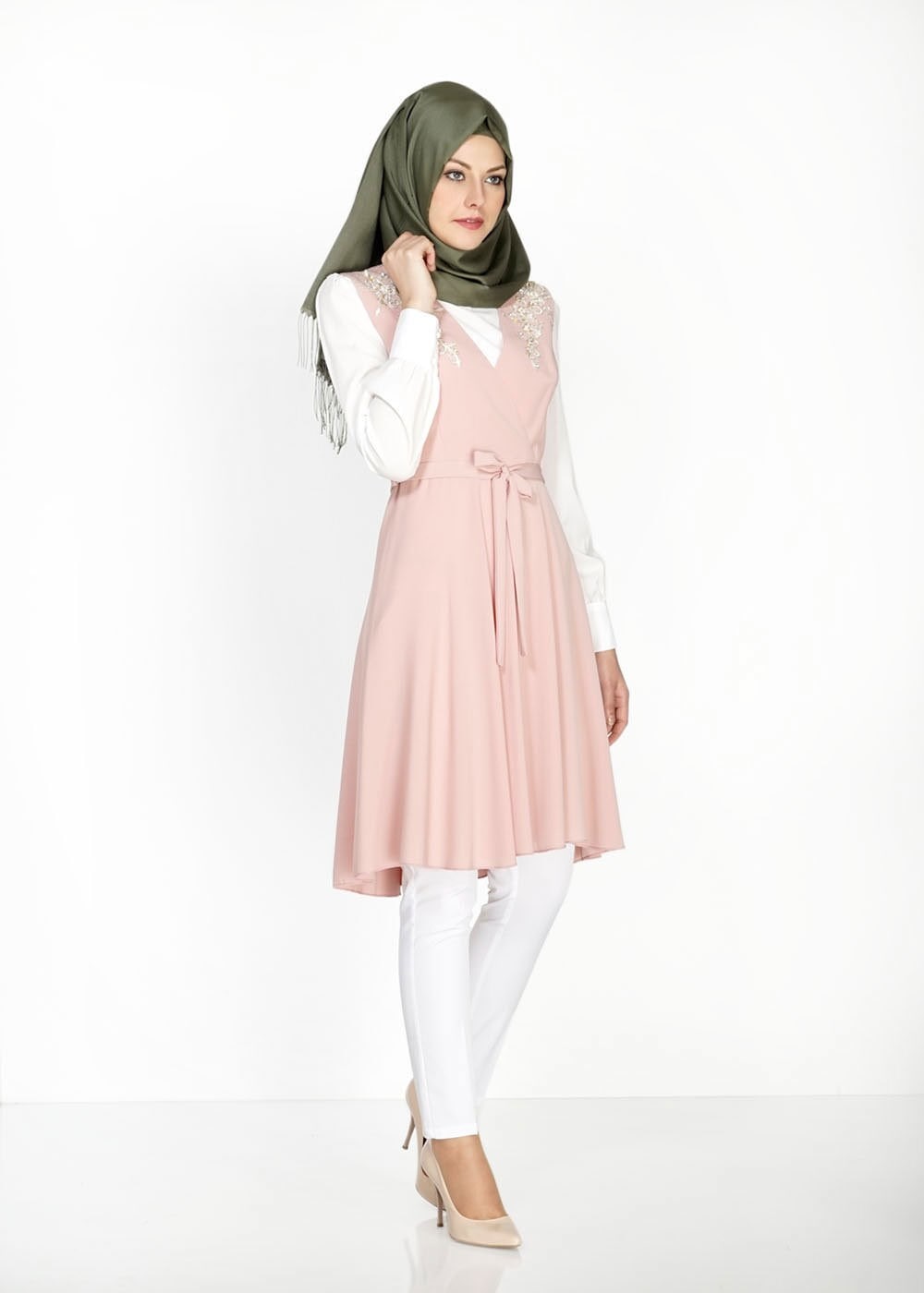 Tesettür giyim PUDRA İŞLEMELİ VOLANLI İKİLİ TUNİK 4723