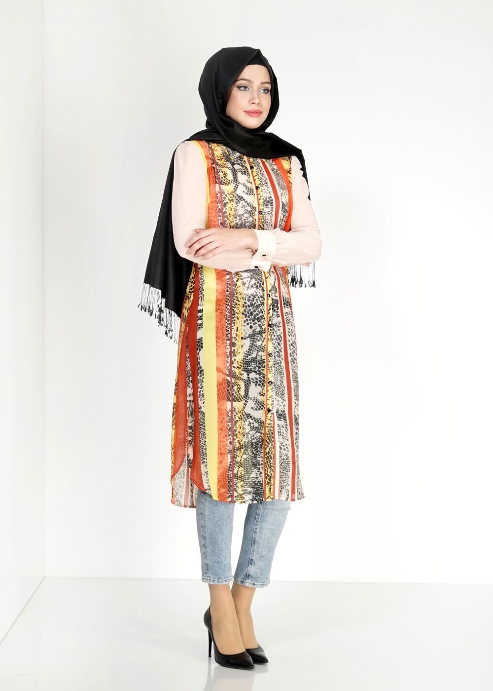 Tesettür giyim KIRMIZI DESENLİ DÜĞMELİ TUNİK 4777