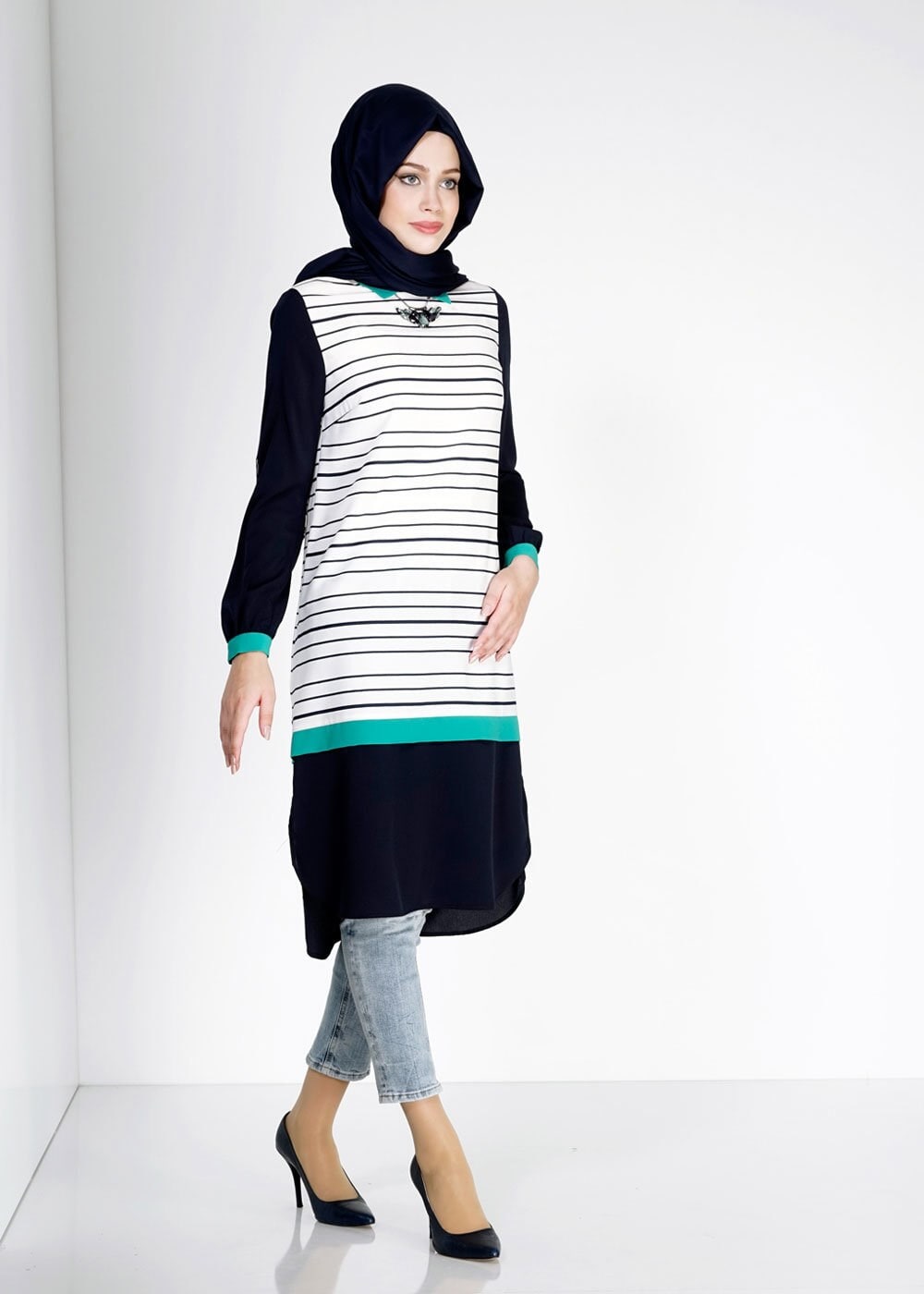 Tesettür giyim LACİVERT ÇİZGİLİ GÖMLEK YAKA KREP TUNİK 4788