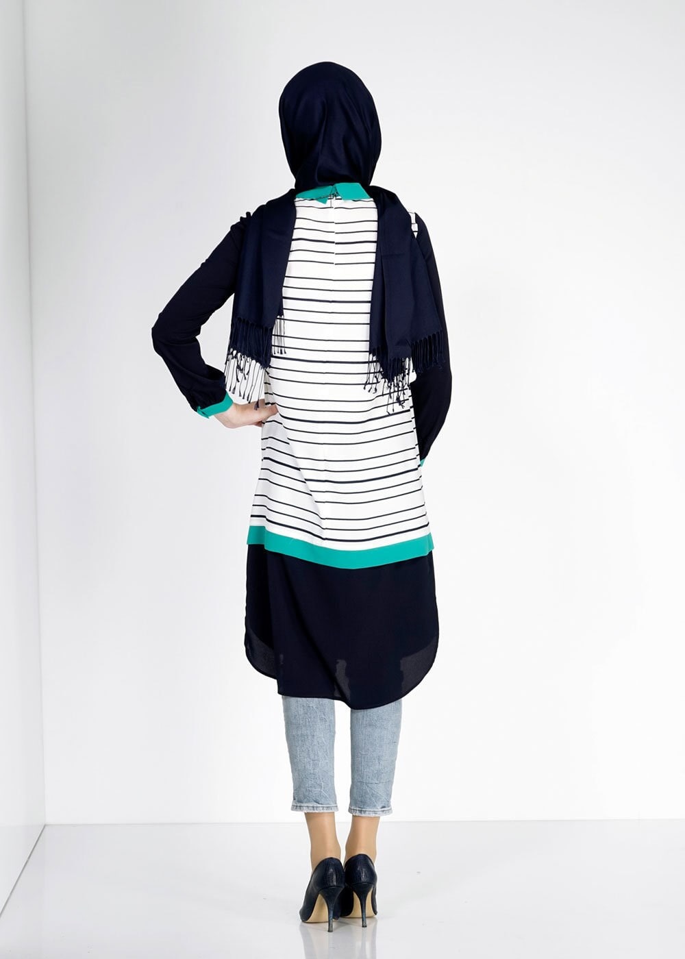 Tesettür giyim LACİVERT ÇİZGİLİ GÖMLEK YAKA KREP TUNİK 4788