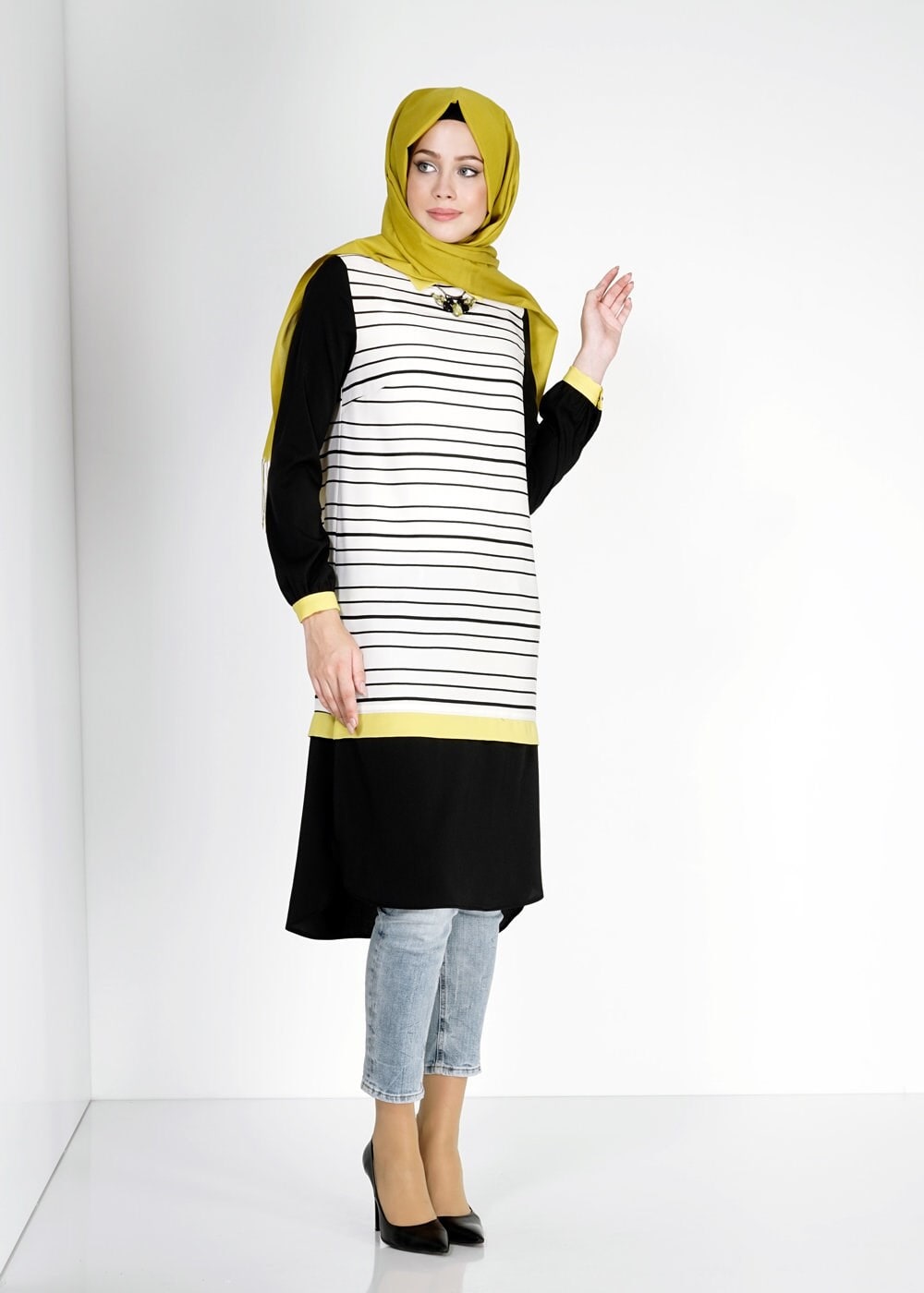 Tesettür giyim SİYAH ÇİZGİLİ GÖMLEK YAKA KREP TUNİK 4788