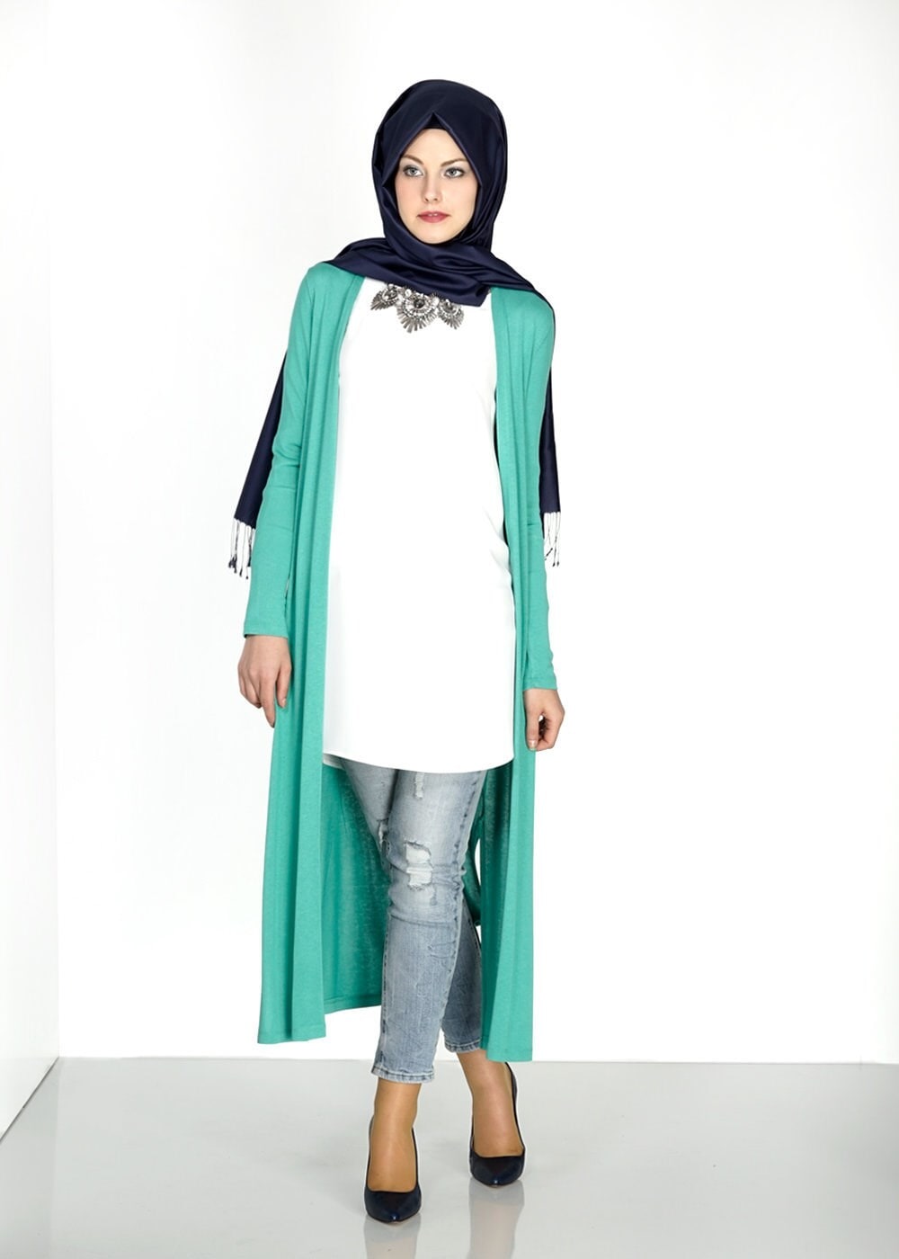 Tesettür giyim YEŞİL YANI YIRTMAÇLI DÜZ TUNİK 4809