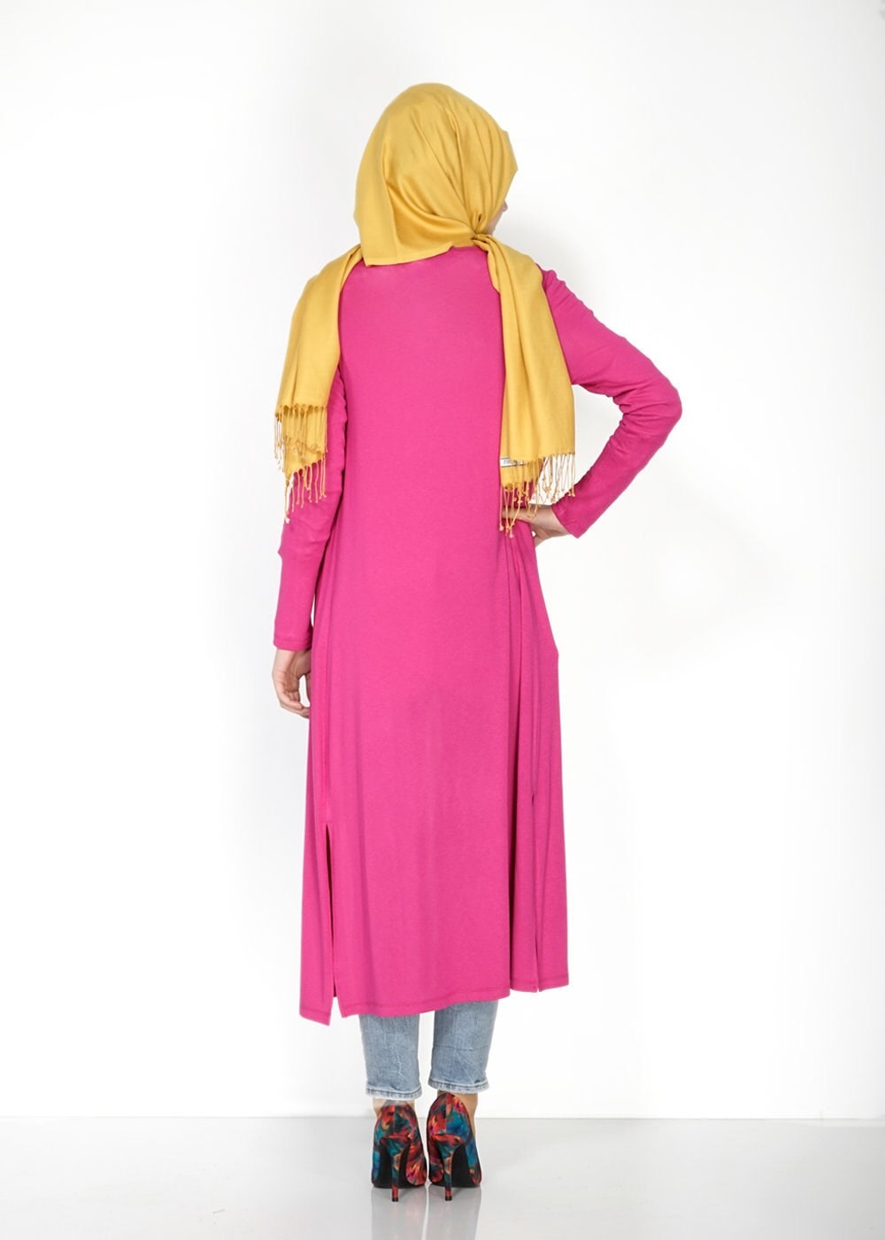 Tesettür giyim FUŞYA YANI YIRTMAÇLI DÜZ TUNİK 4809