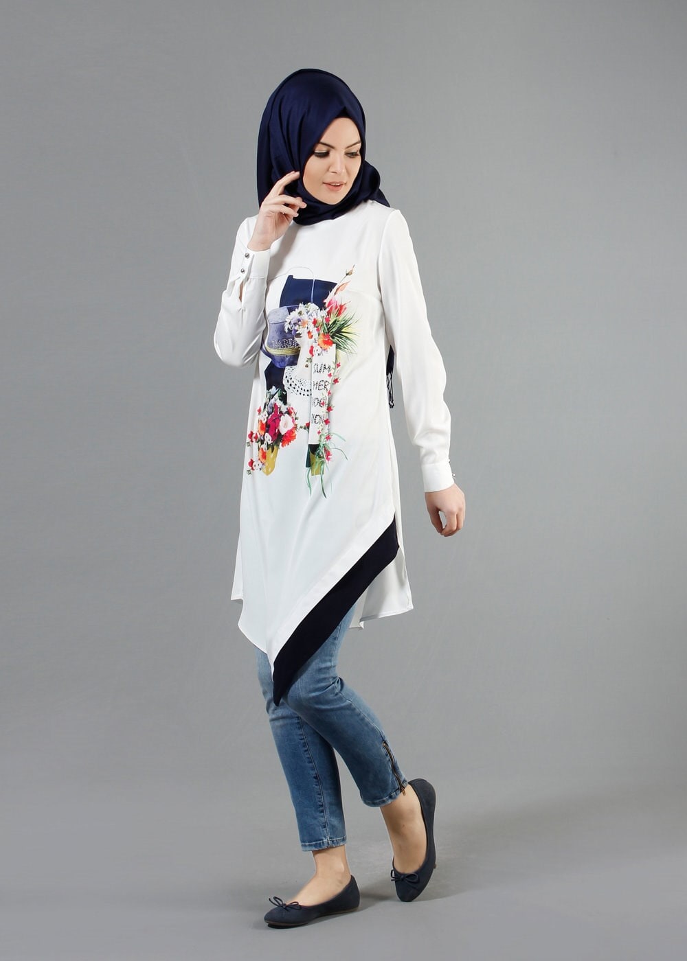 Tesettür giyim BEJ DESENLİ TUNİK 4832