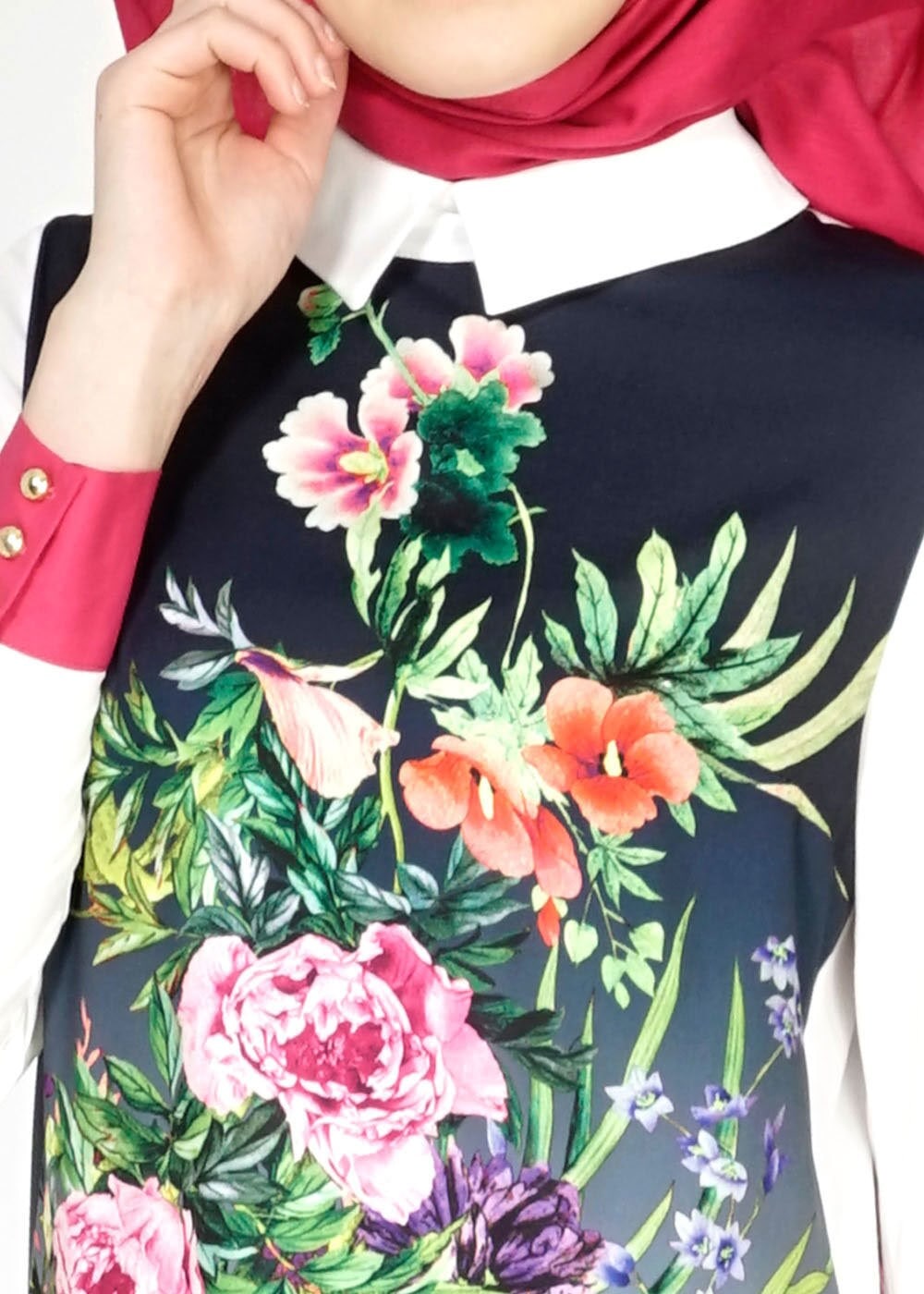 Tesettür giyim BEJ DESENLİ TUNİK 4843